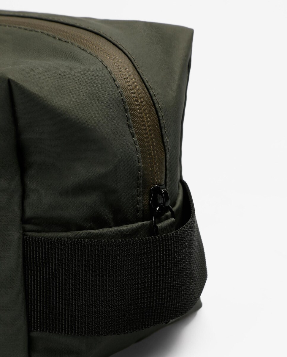 Necessaire com Fecho Zip e Logo Frontal Caqui-5