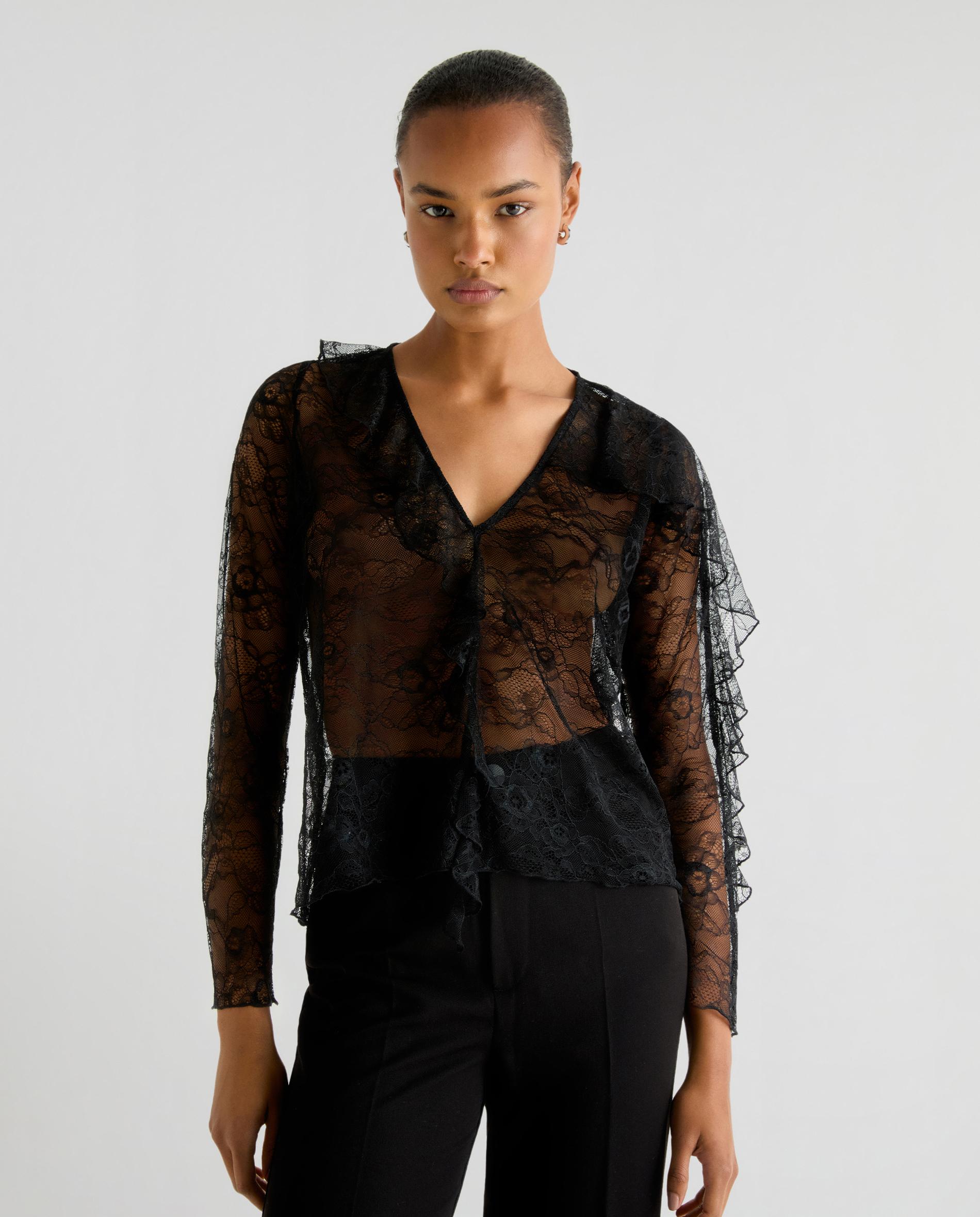 Blusa de Renda com Folhos Pretos-1