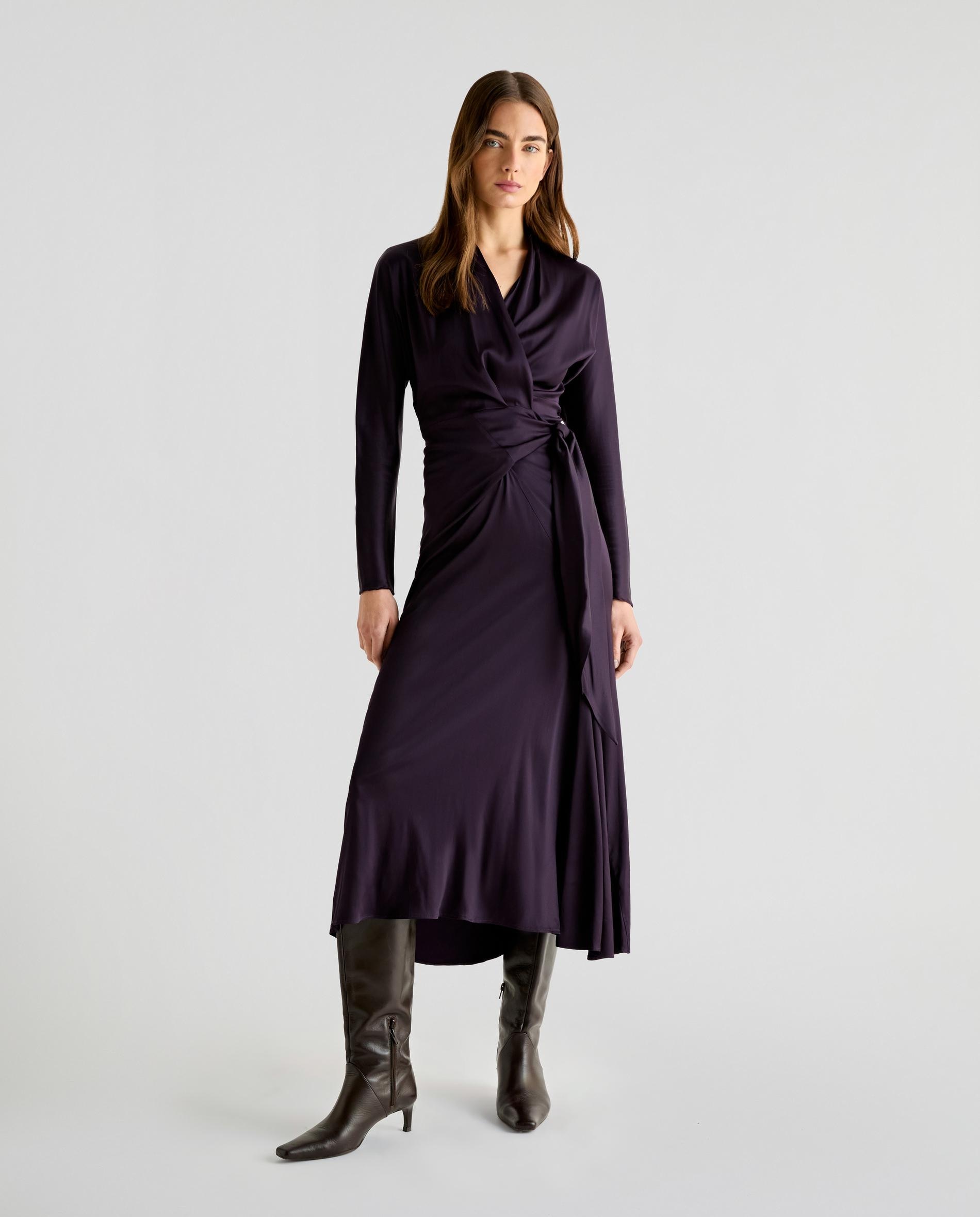 Vestido Midi Acetinado com Decote Cruzado Roxos-1