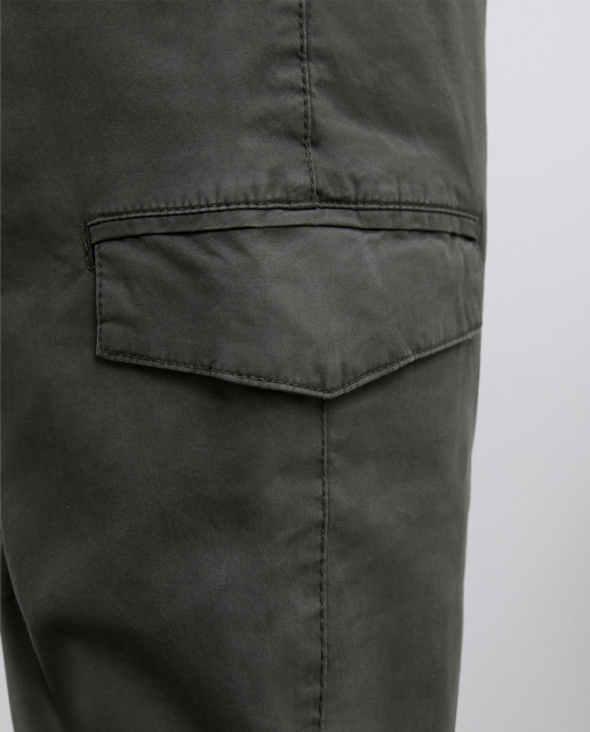 Calças Cargo Regular Fit com Bolsos Posteriores Verde-militar-5