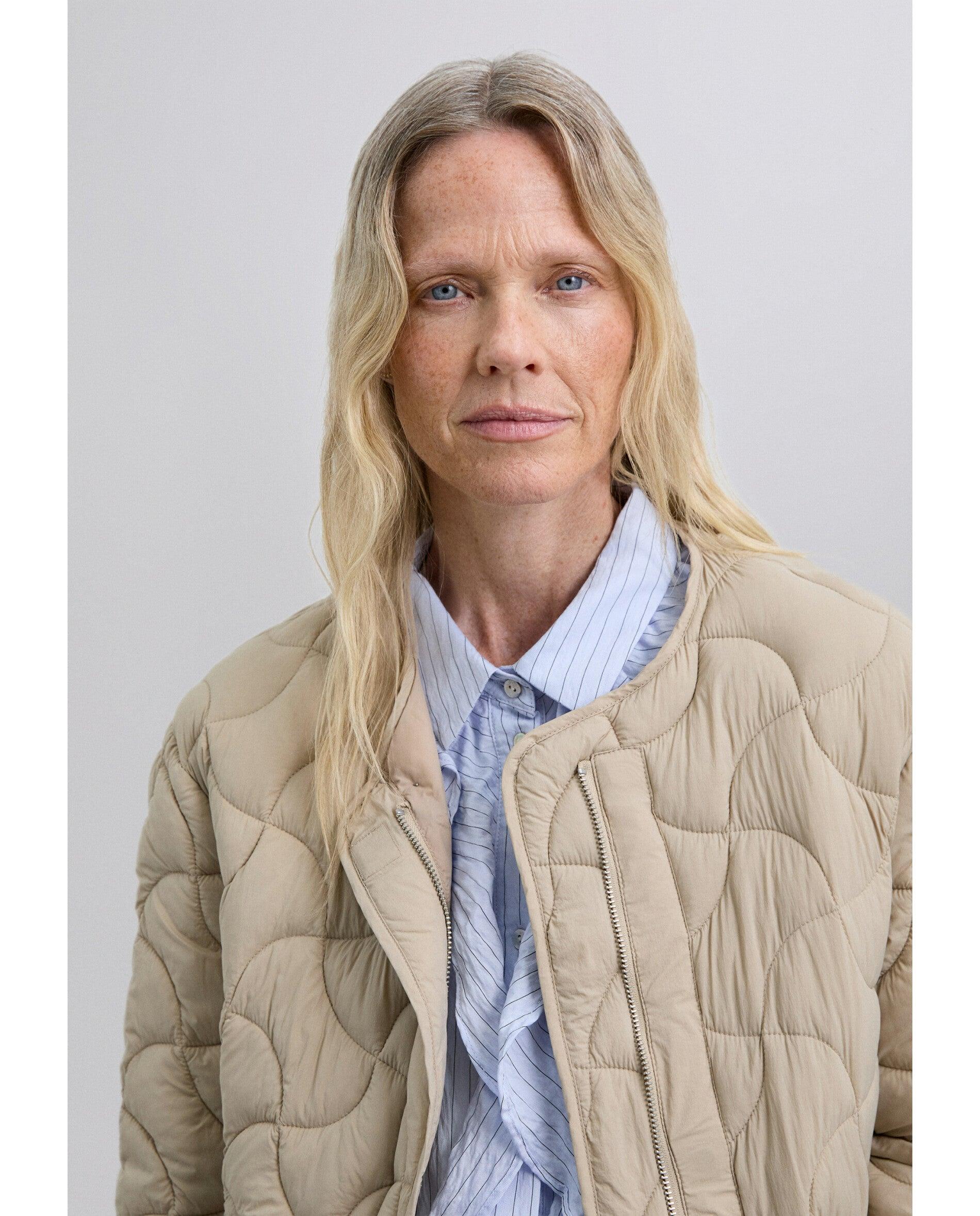 Casaco Acolchoado com Fecho Frontal com Fecho Zip Natural-4