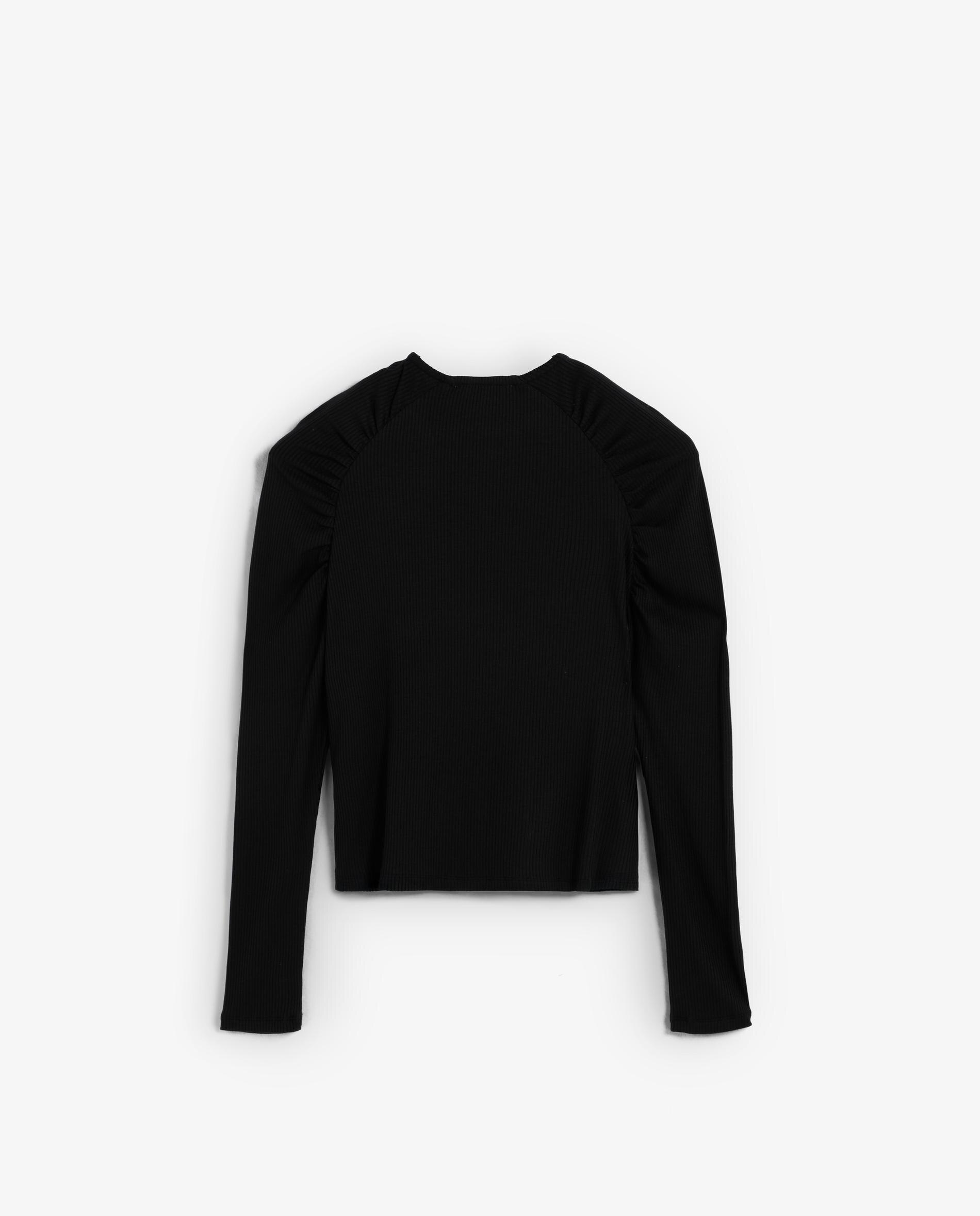 T-shirt com Gola Redonda e Detalhe Franzido nos Ombros Preto-6