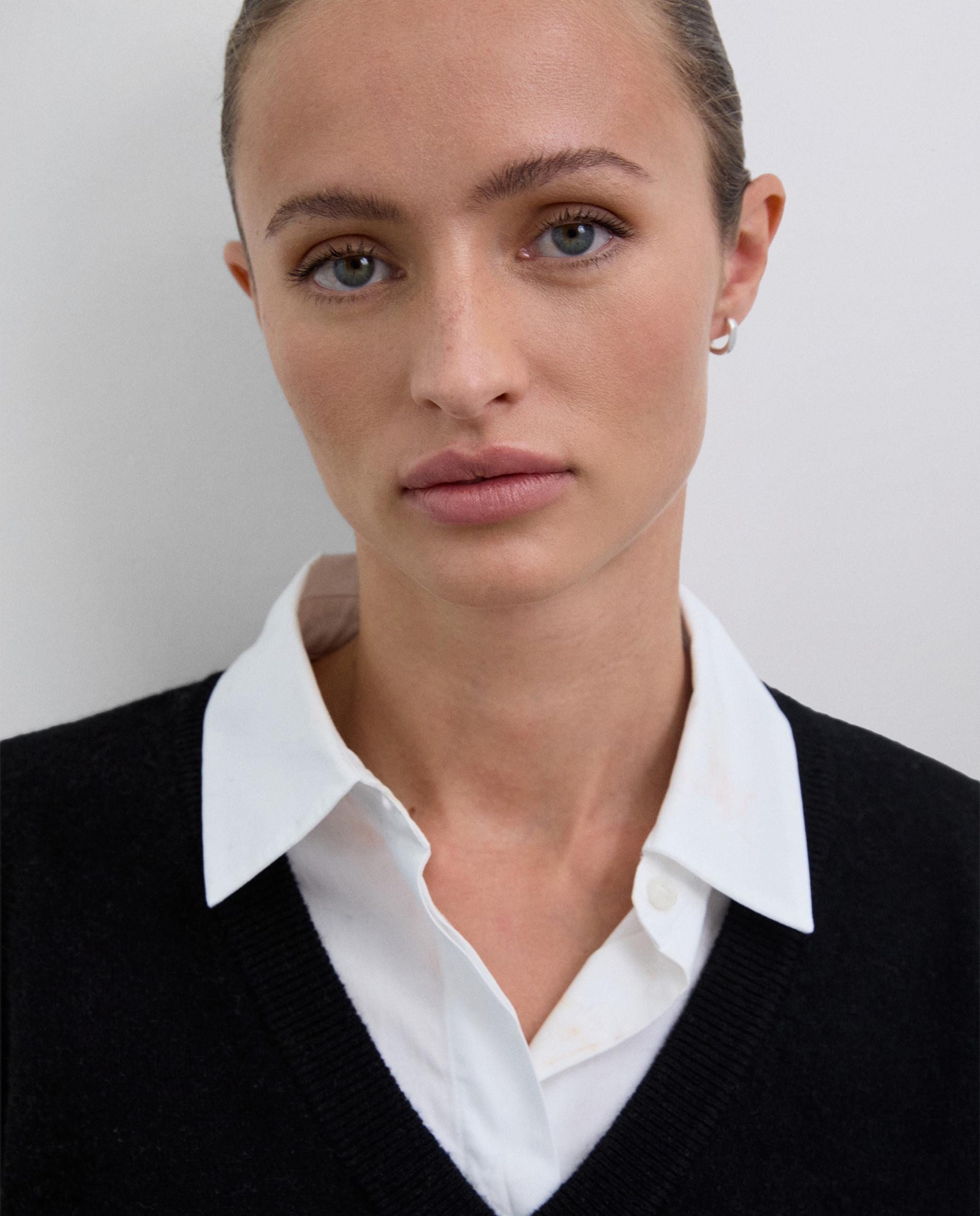 Camisola de Manga Comprida e Gola em V Preto-3