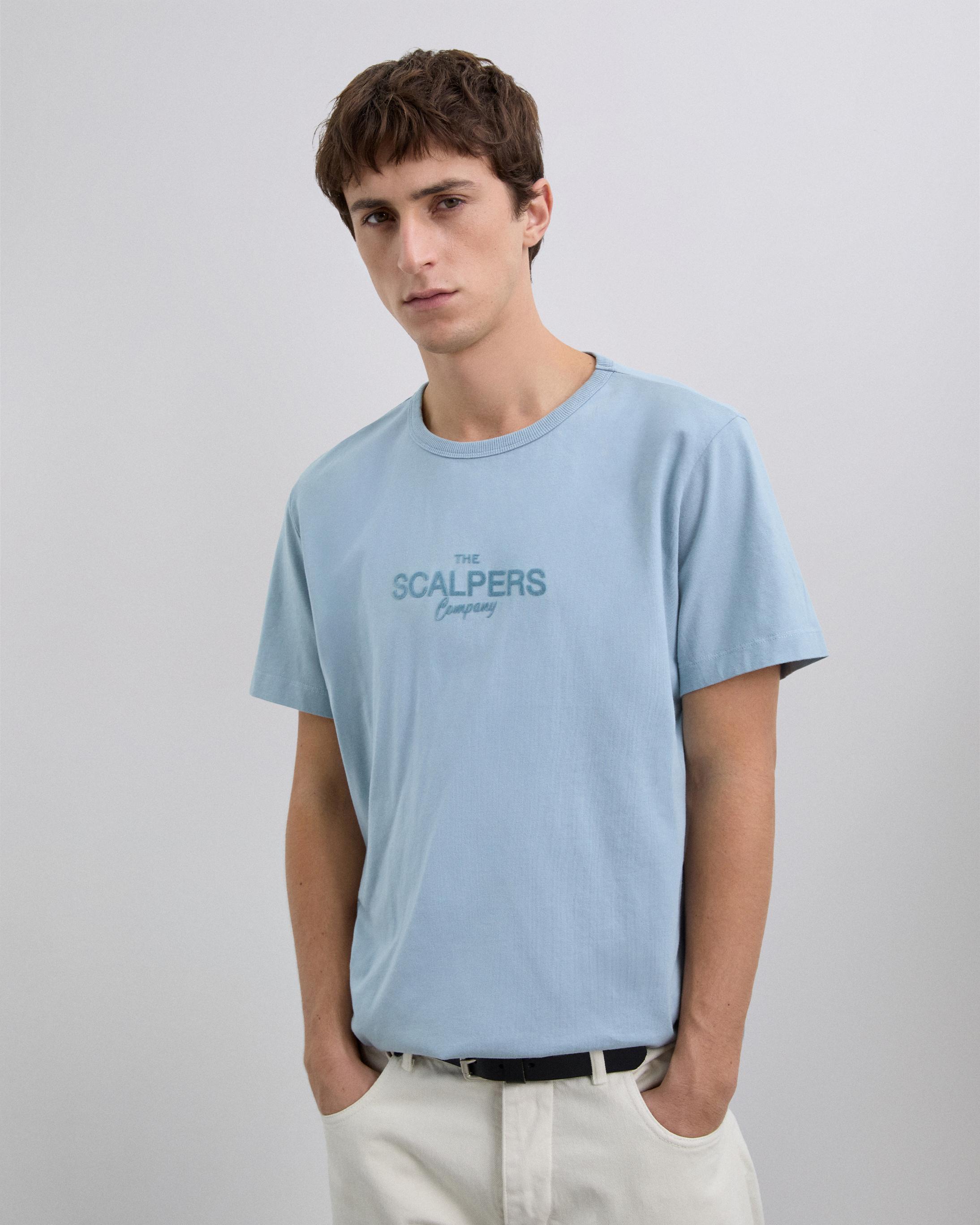 T-shirt de Manga Curta com Logo Frontal e Corte Regular Fit Azul-claro-1