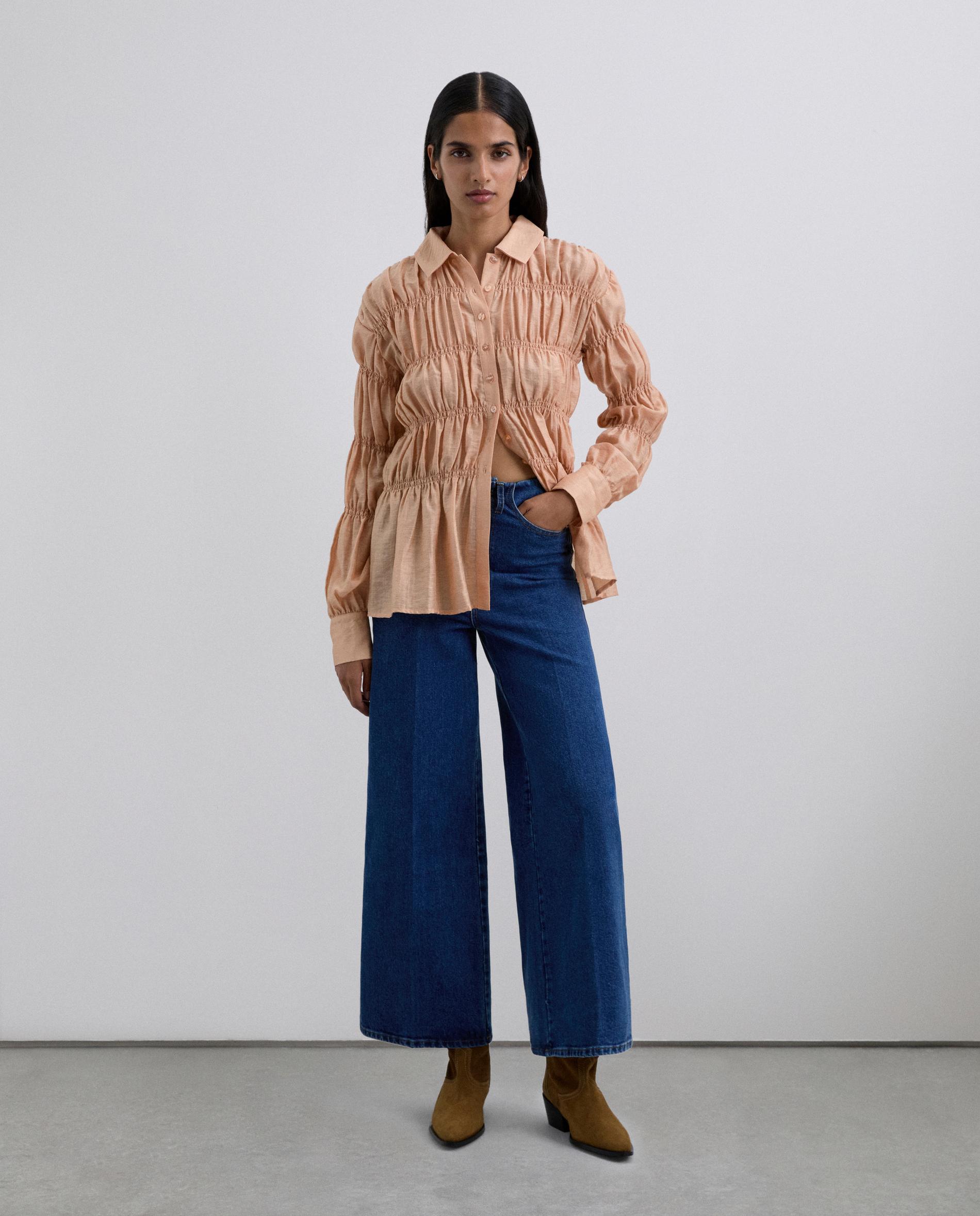 Jeans com Corte a Direito de Cintura Subida e Bolsos Azul-5