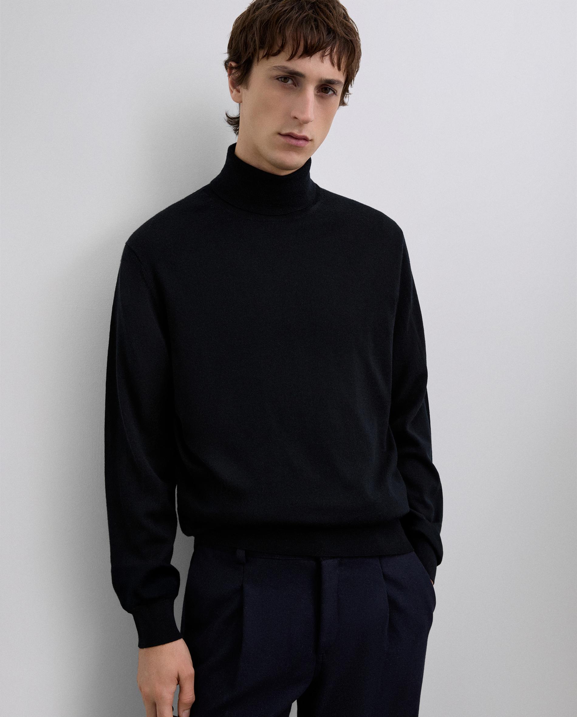 Camisola Lisa com Gola Alta Preto-1