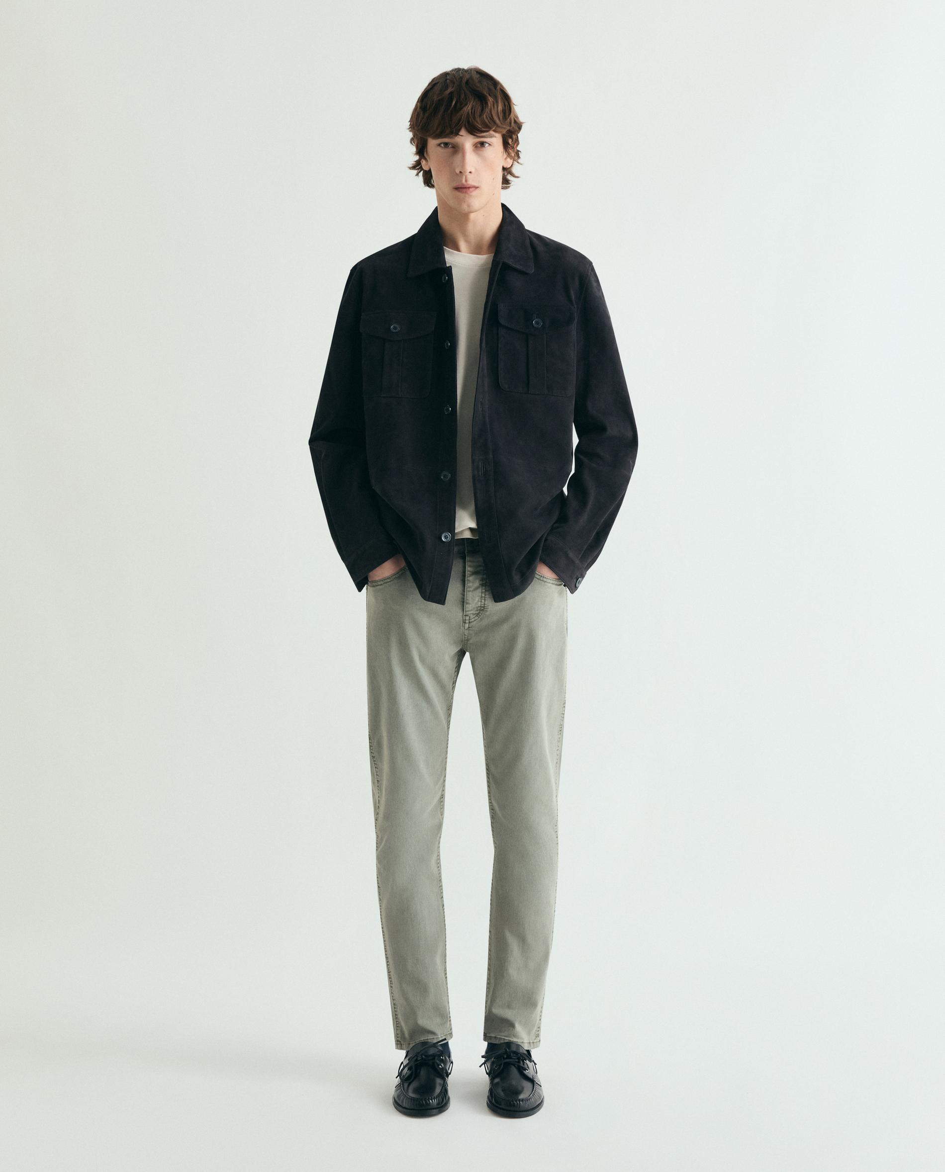 Imagem 0 de Calças Cinco Bolsos Regular com Presilhas na Cintura