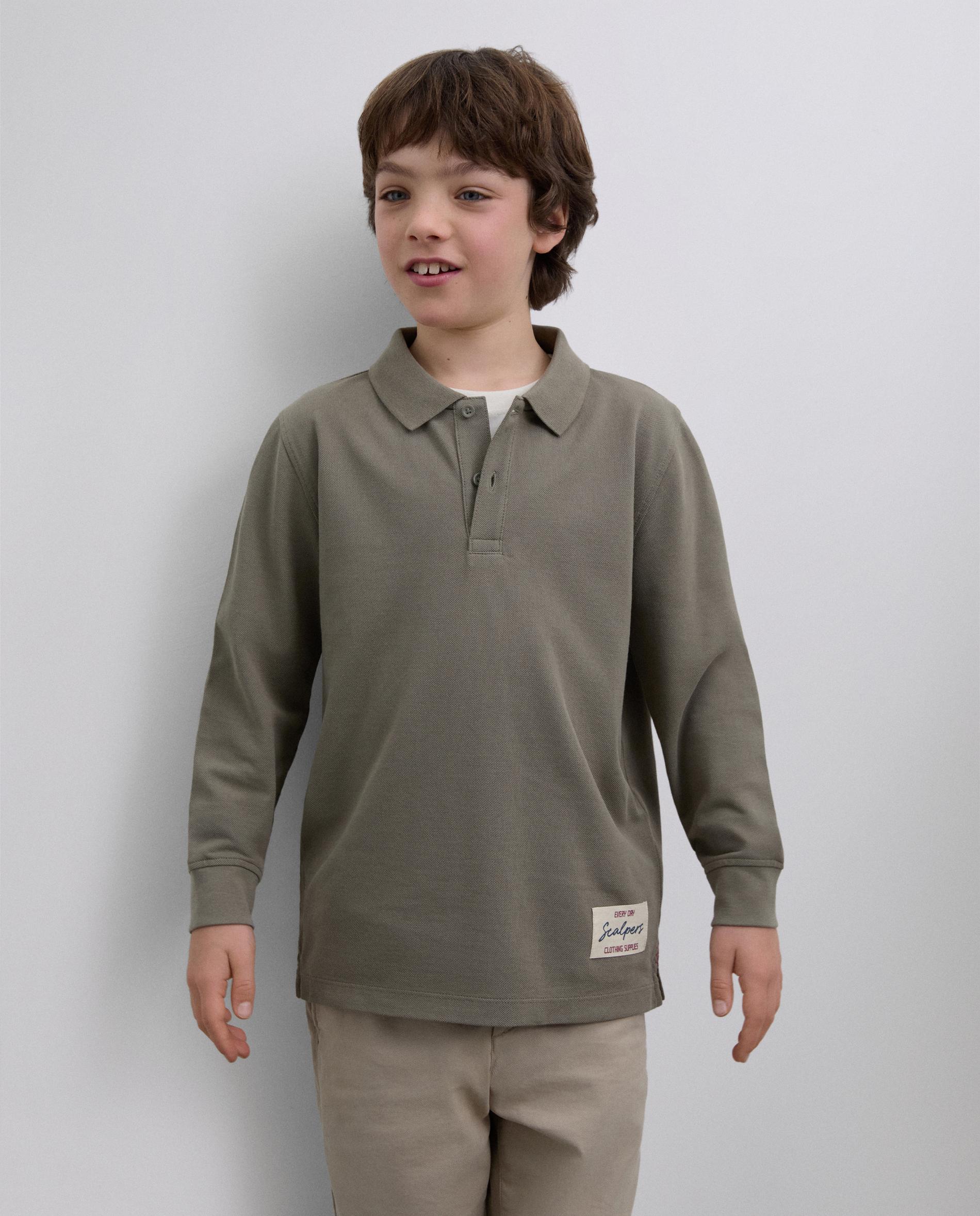 Polo Infantil de Manga Comprida com Desenho Posterior Scalpers Caqui-1