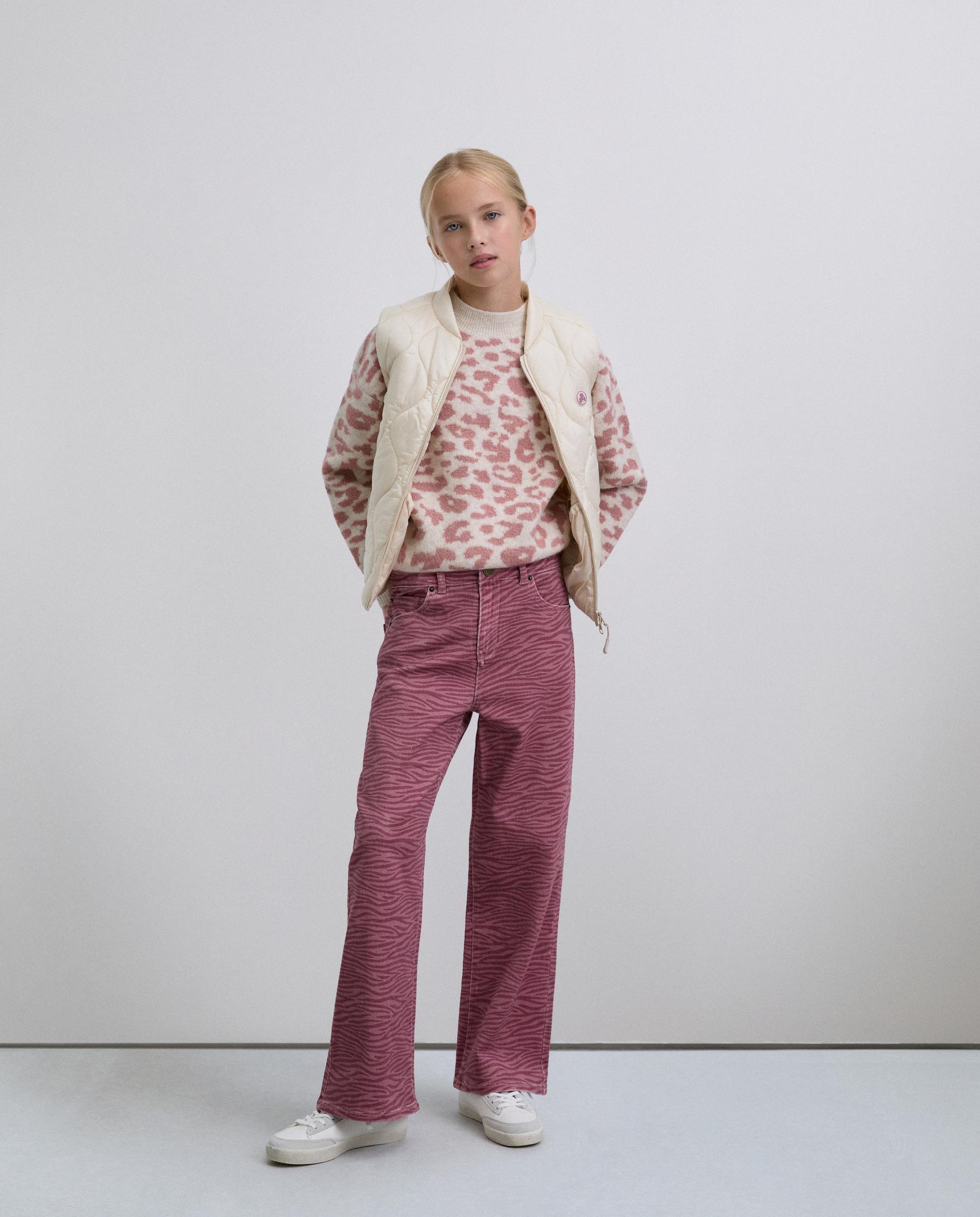 Colete Infantil Acolchoado com Logo Bordado Pérola-2