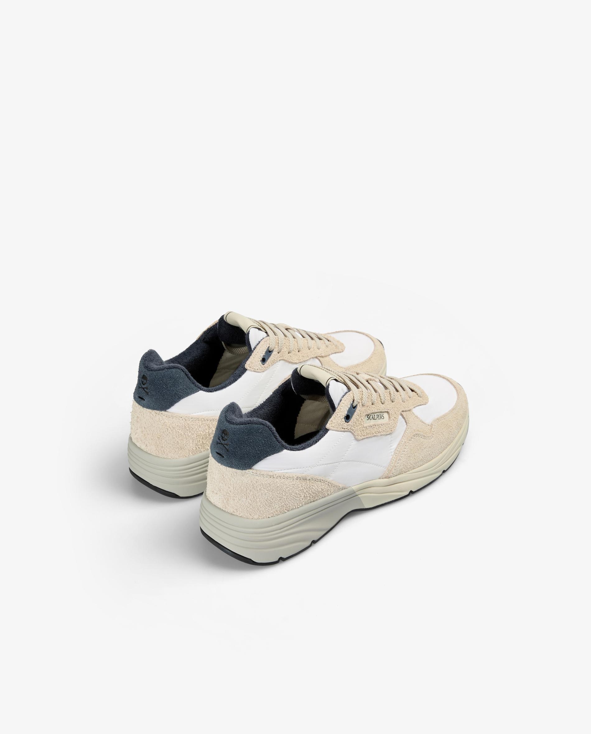 Sapatilhas de Estilo Retro Combinadas com Atacadores Branco-3