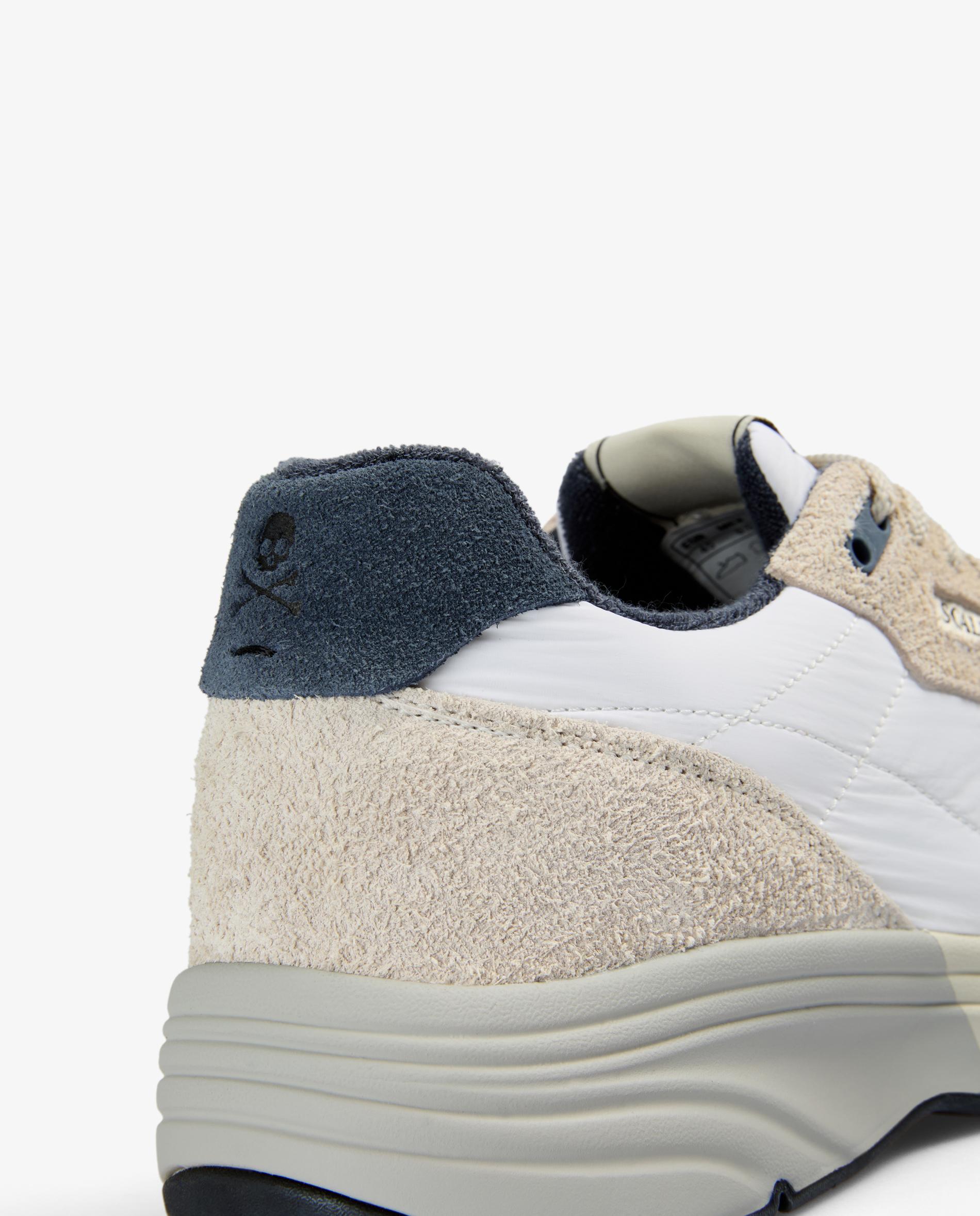 Sapatilhas de Estilo Retro Combinadas com Atacadores Branco-7