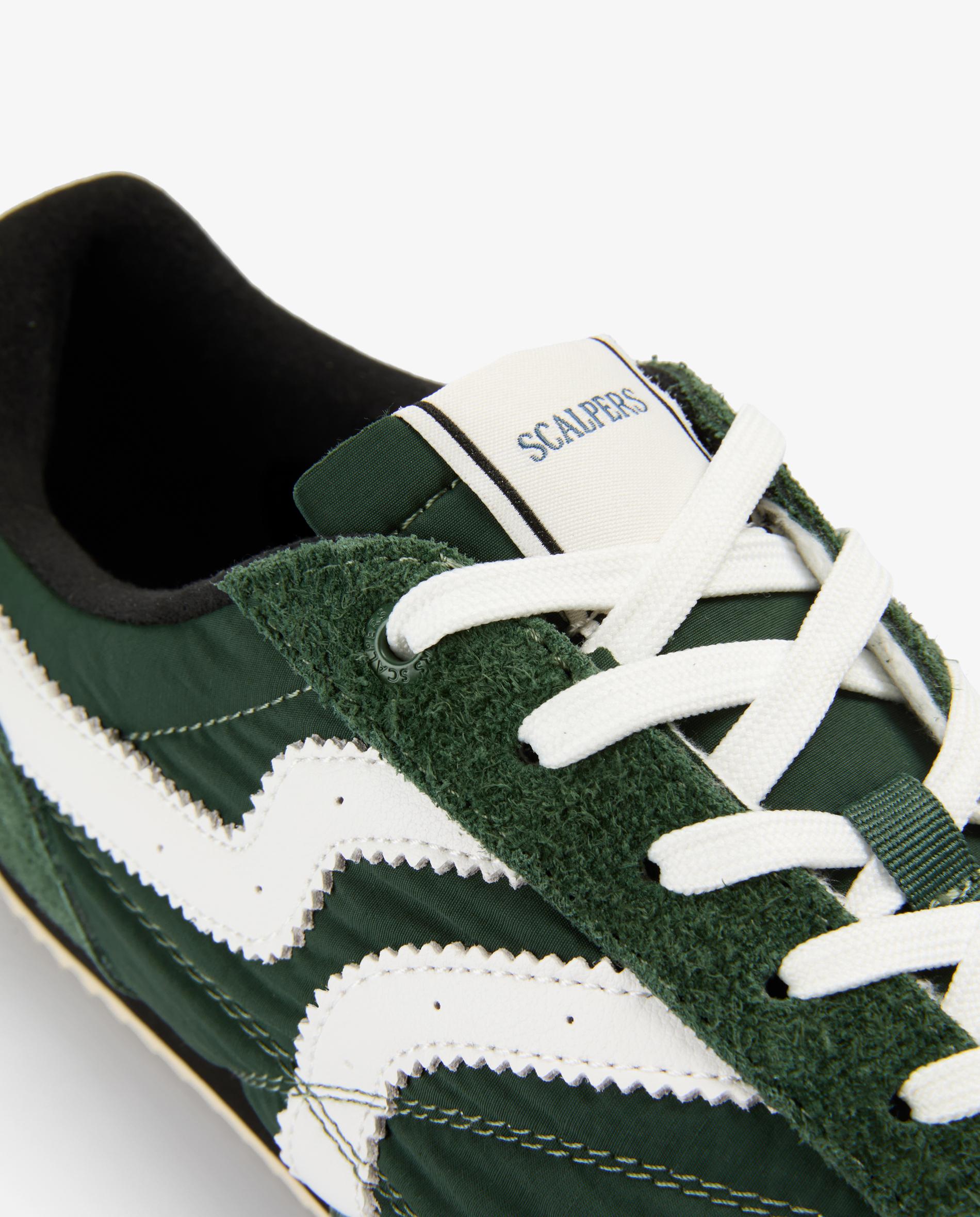 Sapatilhas Retro em Camurça com Atacadores em Branco Verde-6