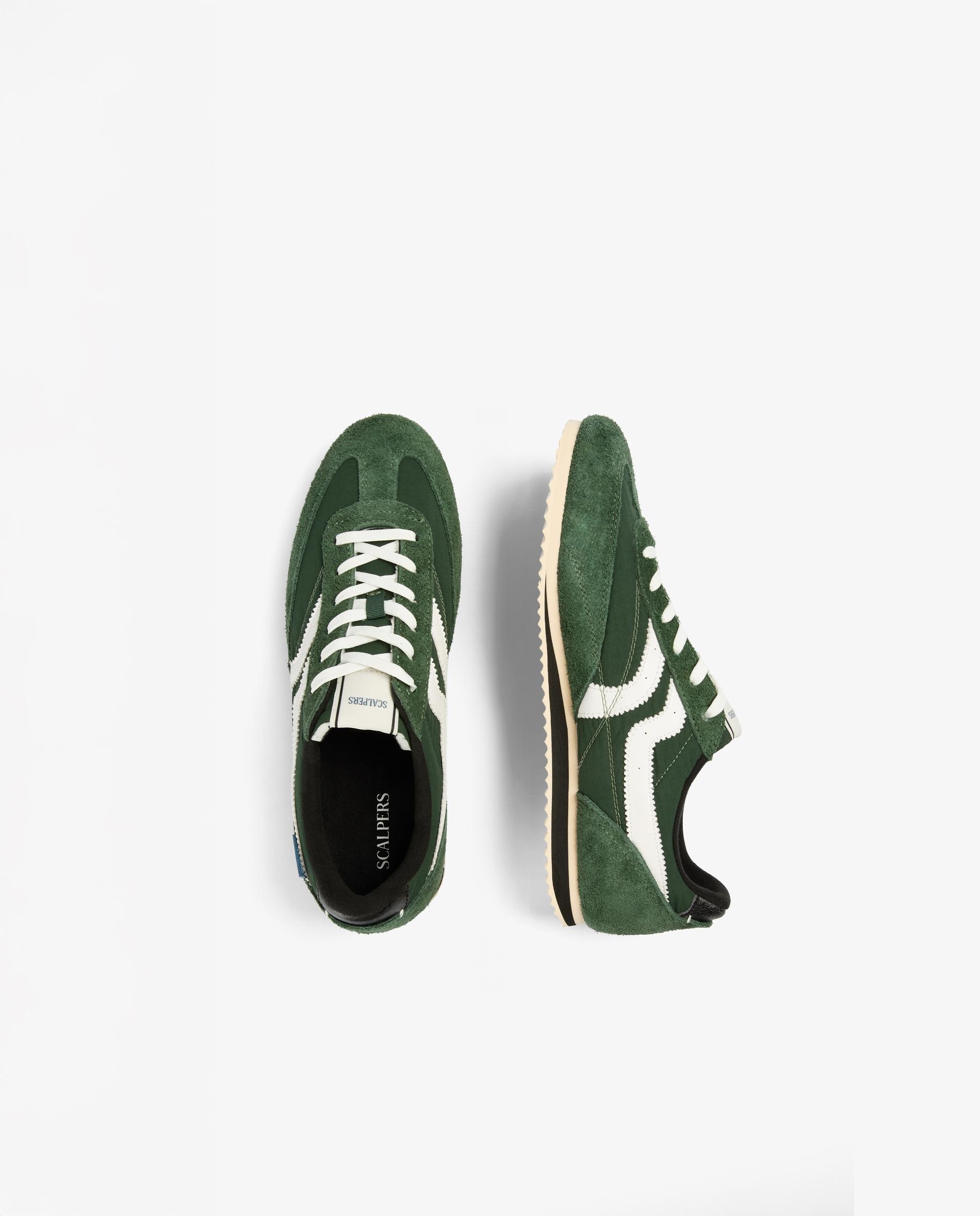 Sapatilhas Retro em Camurça com Atacadores em Branco Verde-8