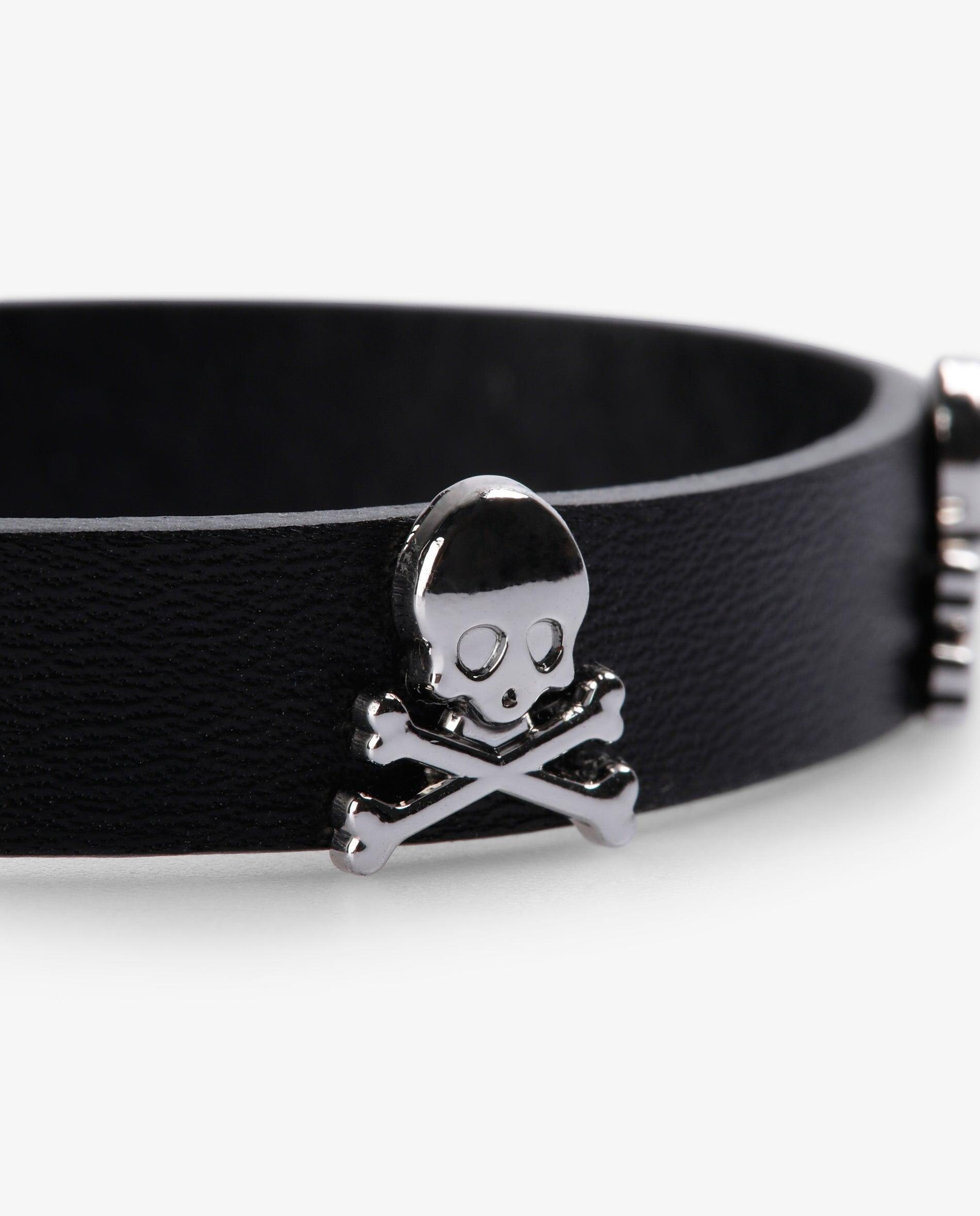 Pulseira de Pele com Caveiras Metálicas Preto-2