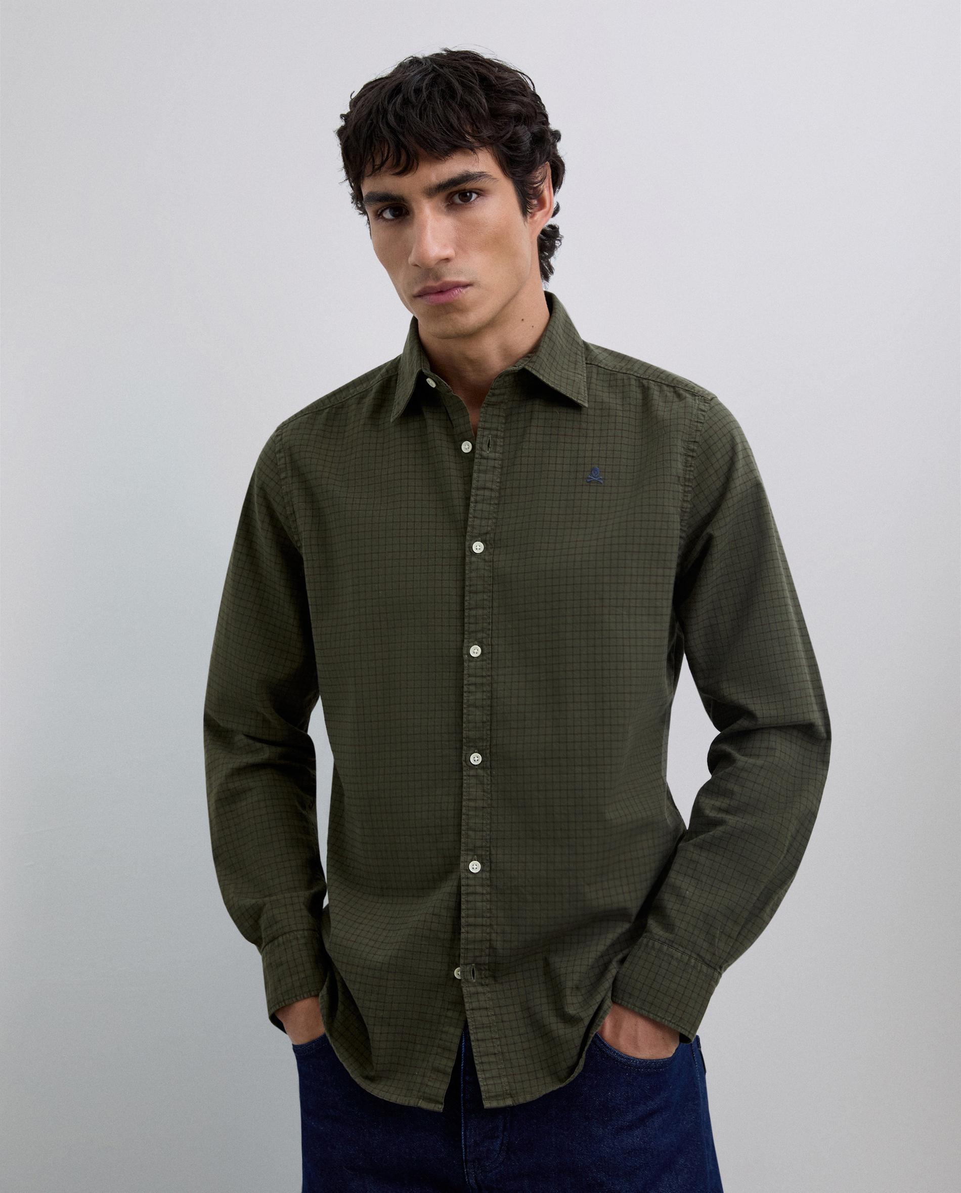 Imagem 0 de Camisa Aos Quadrados com Gola Clássica e Logo Bordado em Contraste