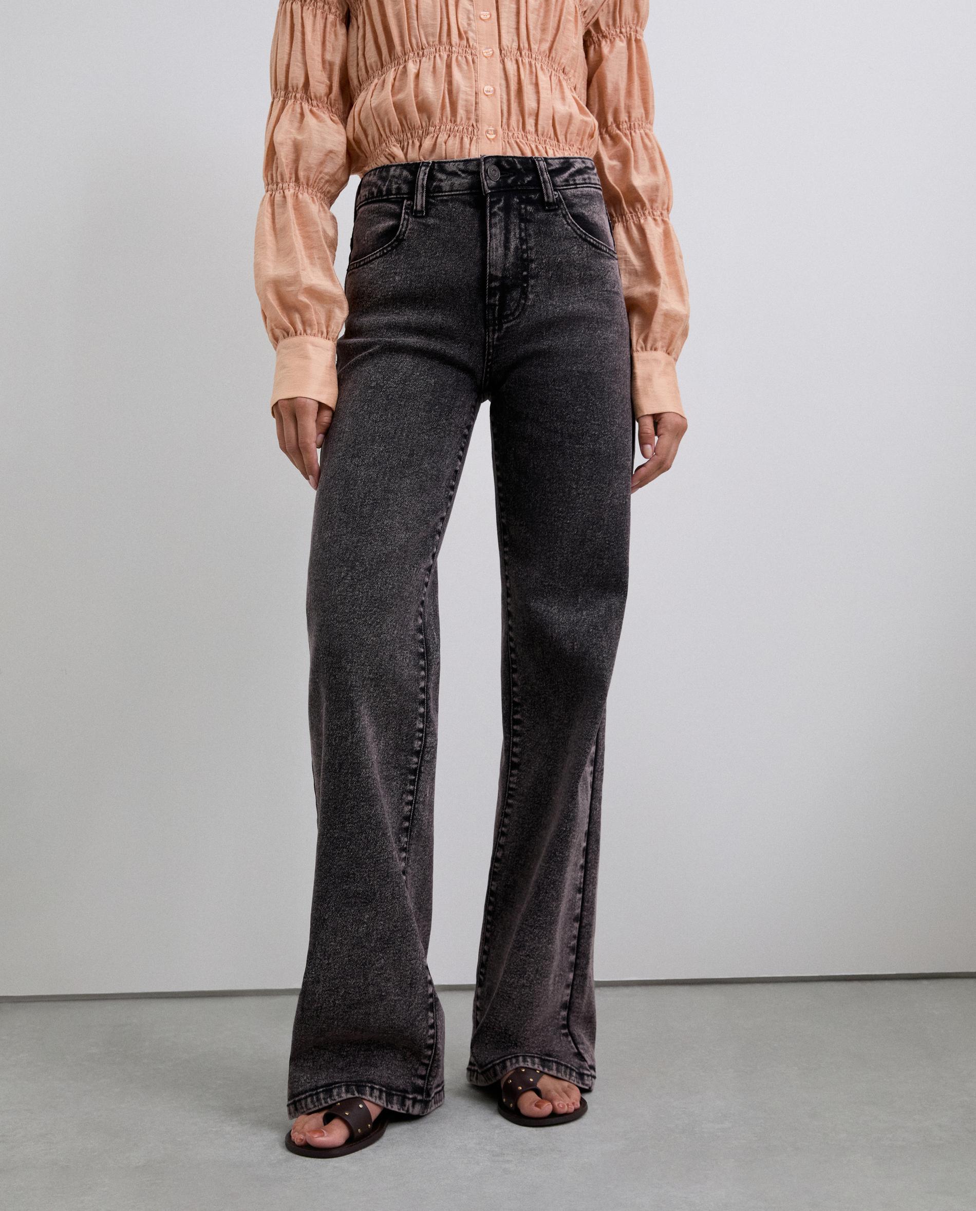 Jeans com Corte a Direito Efeito Lavagem de Cintura Média Castanho-2