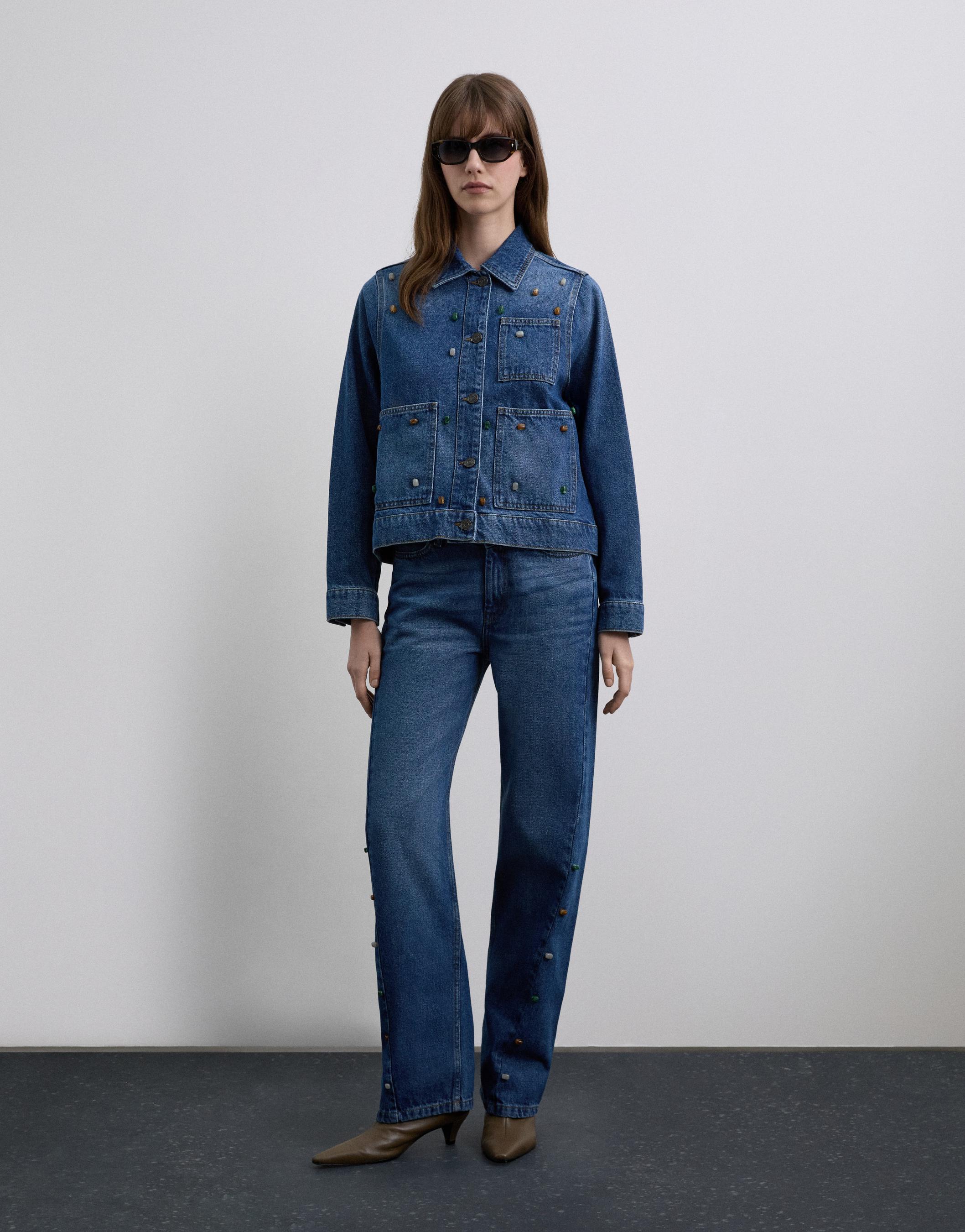 Blusão Jeans com Corte a Direito e Pedraria Azul-índigo-2
