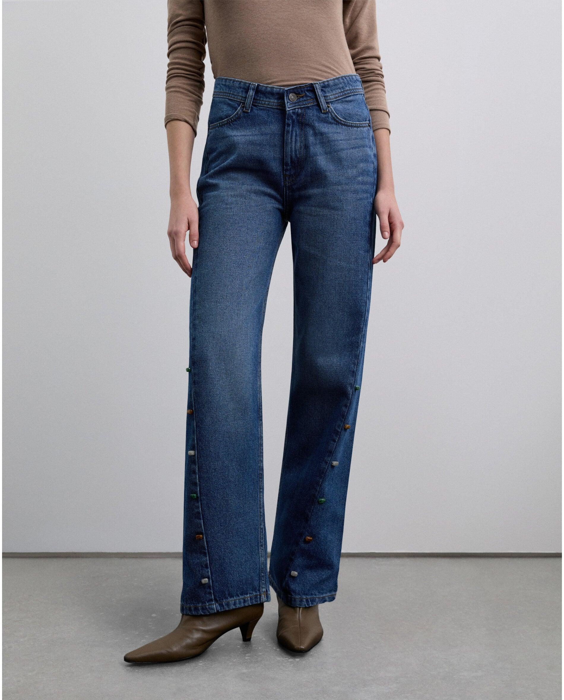 Jeans com Corte a Direito de Cintura Média com Aplicações Decorativas Azul-índigo-2