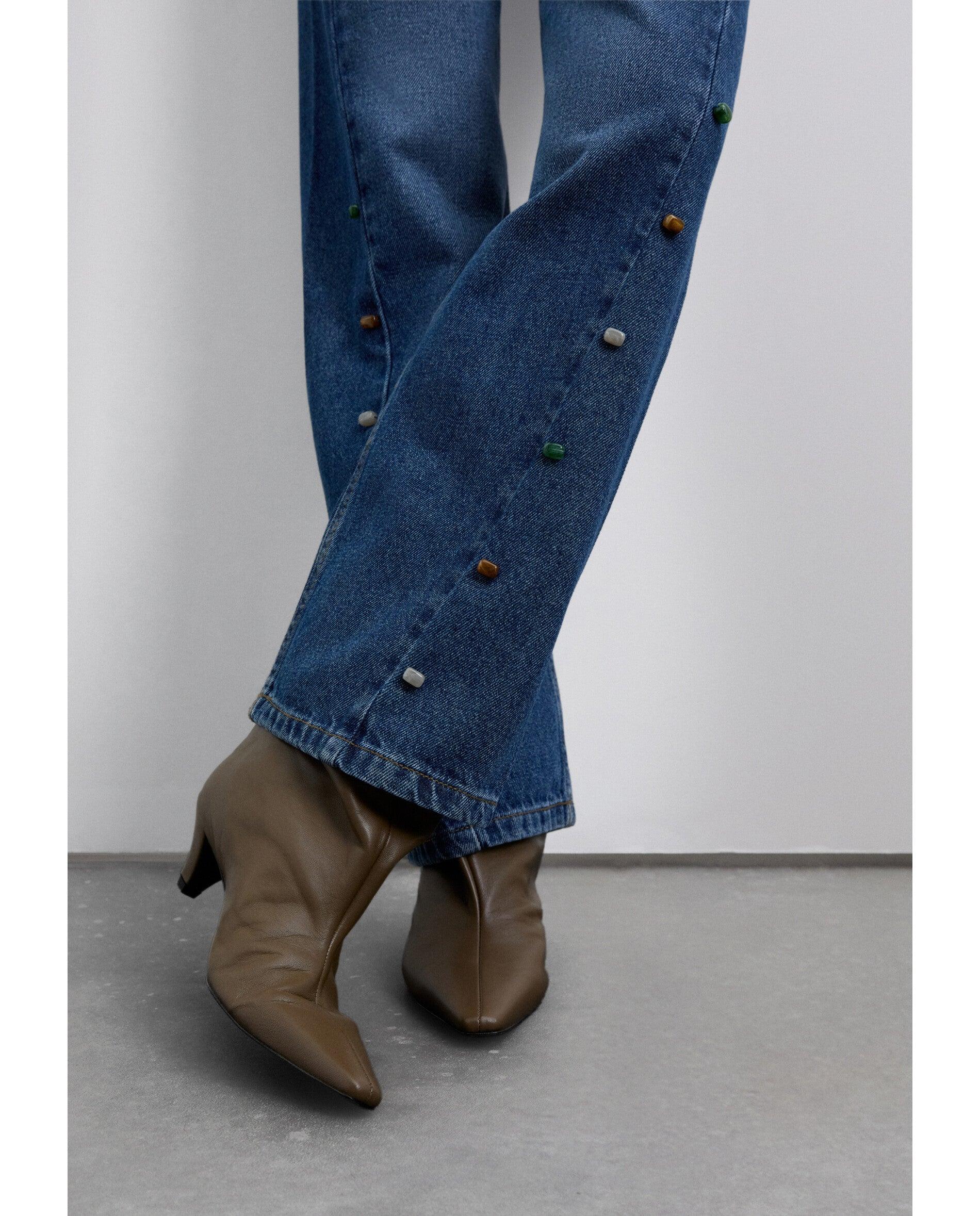 Jeans com Corte a Direito de Cintura Média com Aplicações Decorativas Azul-índigo-7