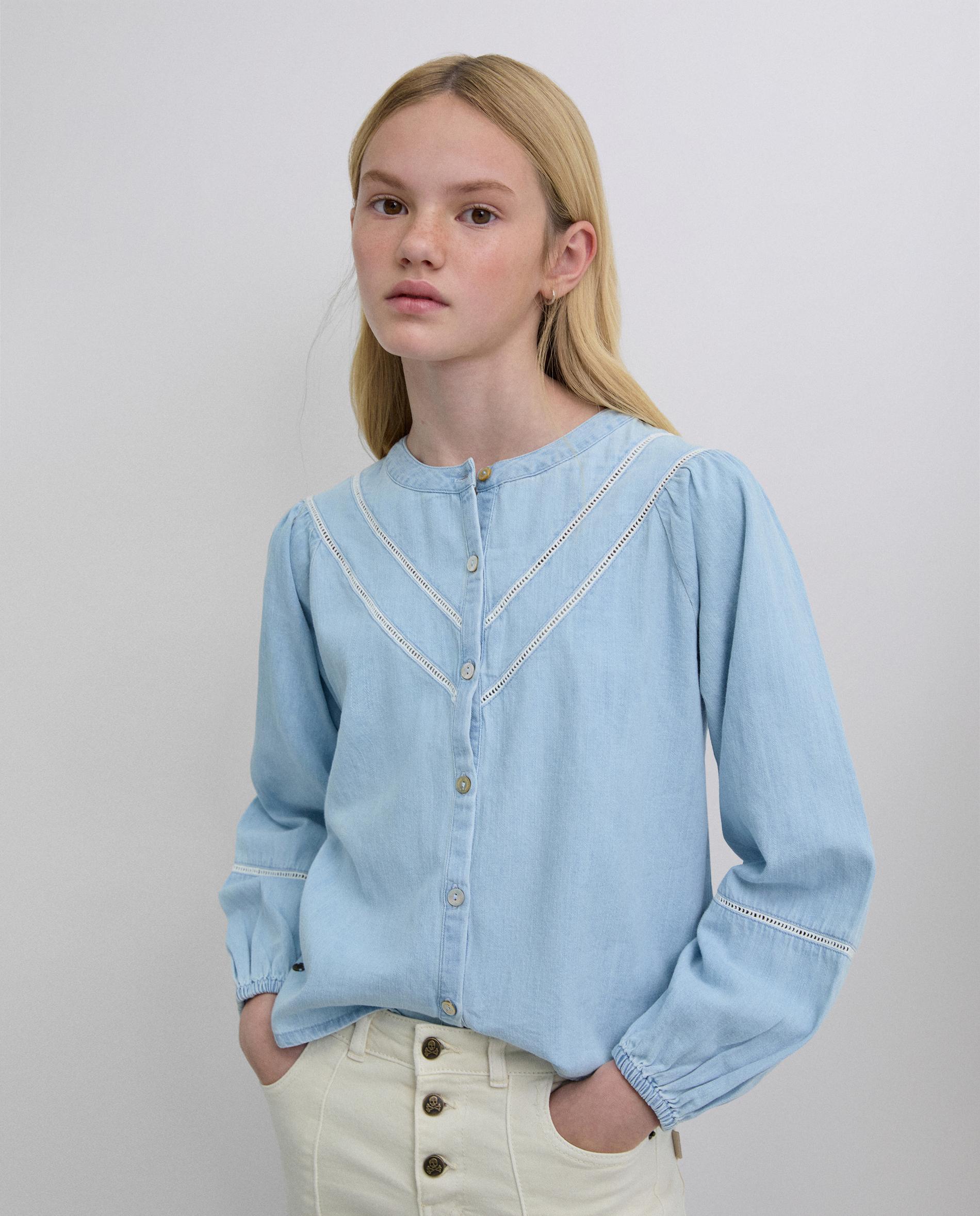 Imagem 0 de Blusa Denim Infantil com Detalhes Perfurados