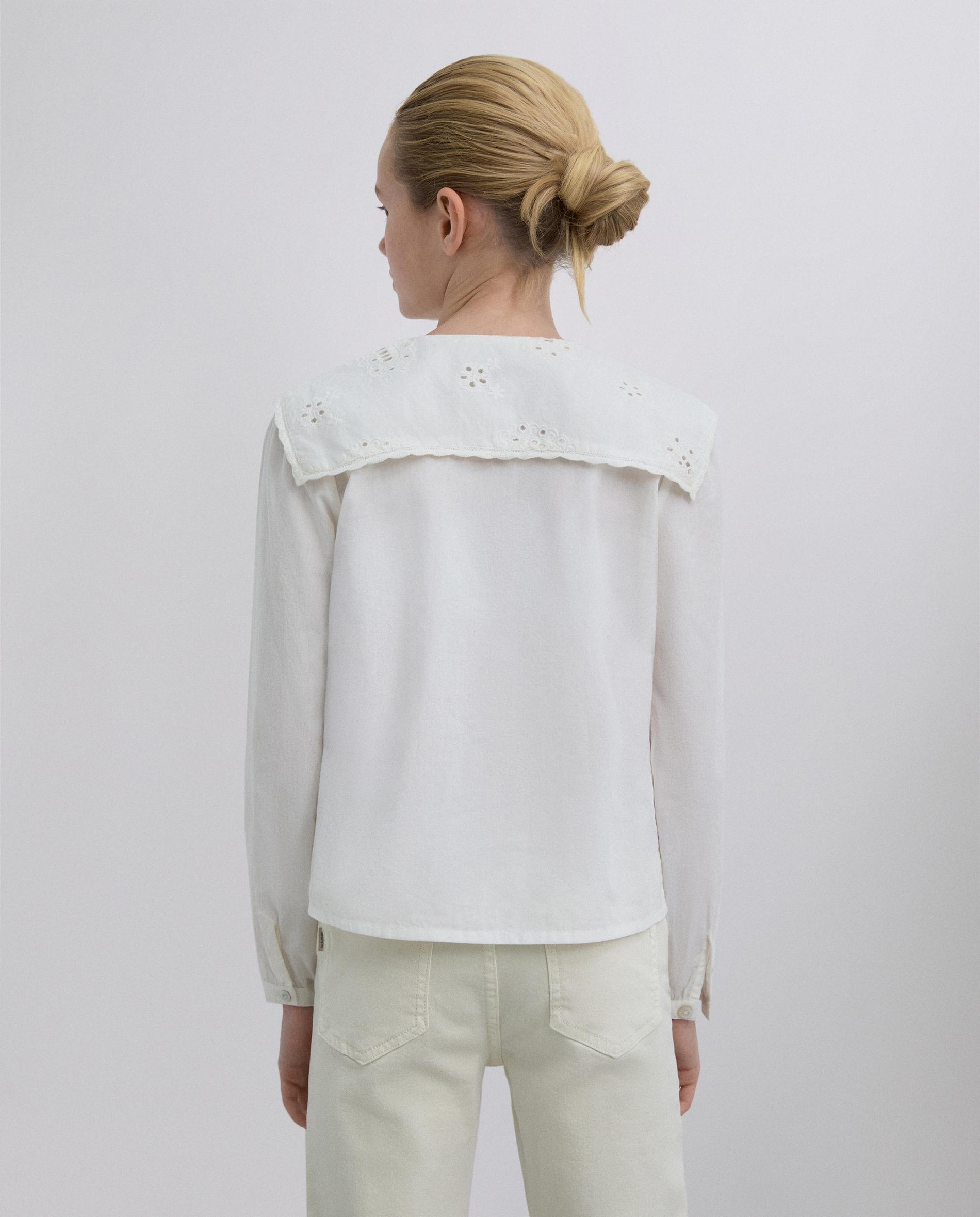 Blusa Infantil com Detalhe Bordado na Gola e Acabamento em Ondas Scalpers Branco-2