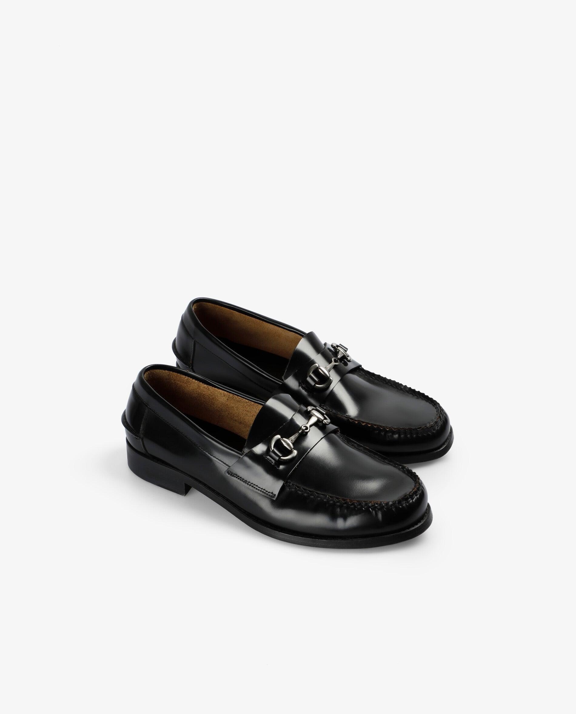 Mocassins de Pele com Acabamento Brilhante Preto-2
