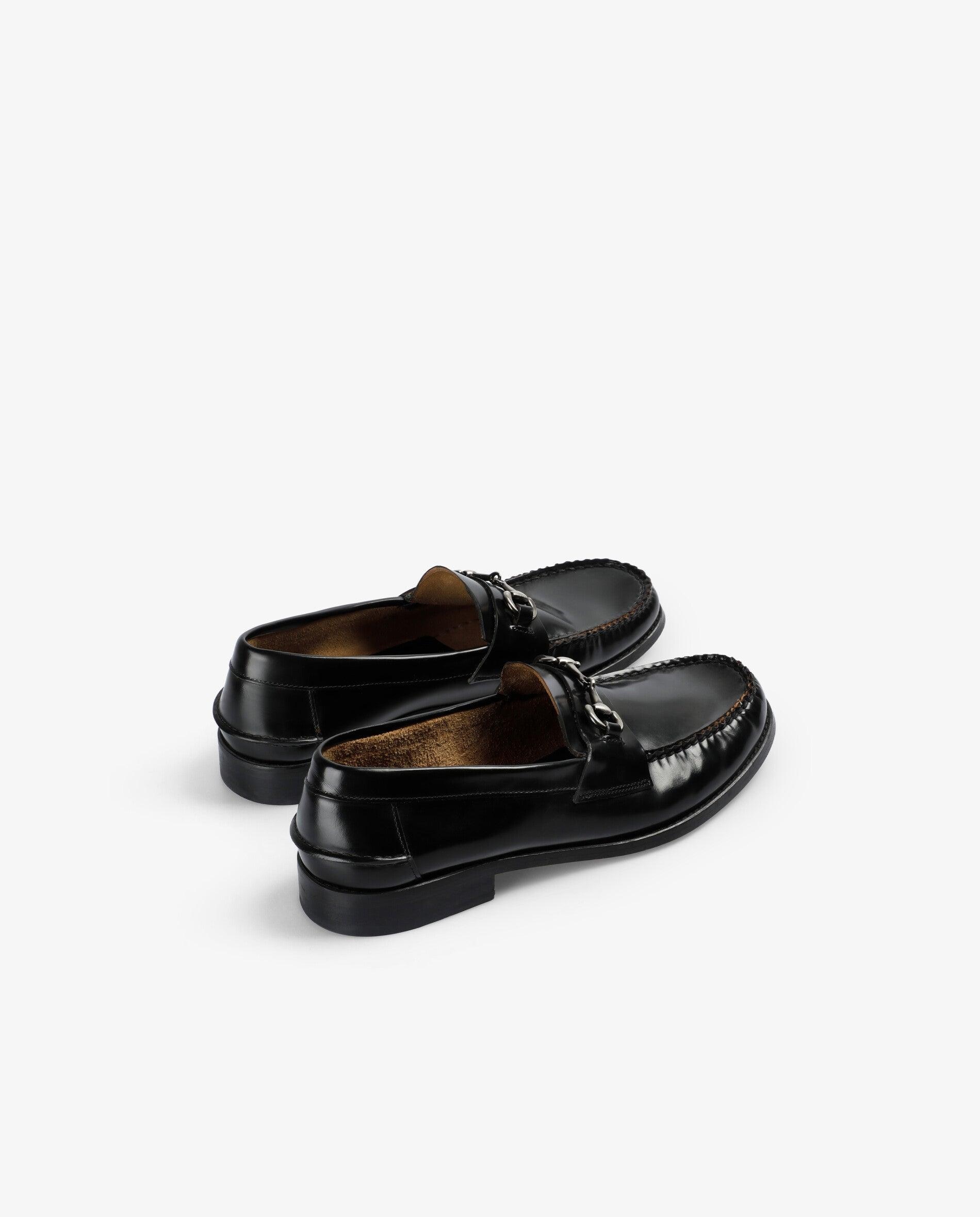 Mocassins de Pele com Acabamento Brilhante Preto-3
