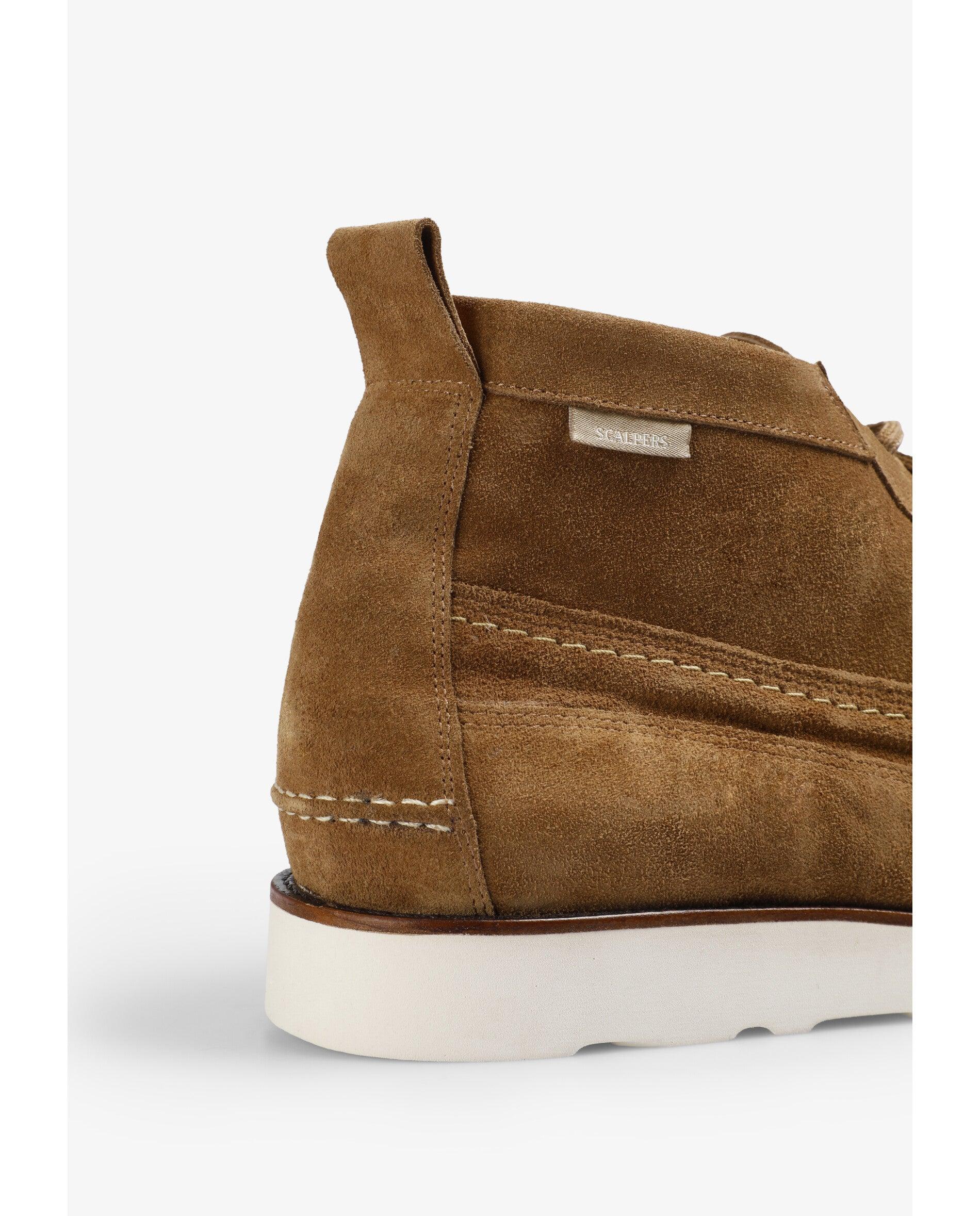 Botas em Camurça com Atacadores Camel-7