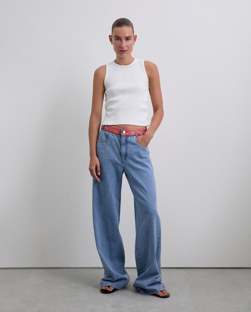 Imagem 0 de Jeans Largo de Cintura Média com Fecho de Botão