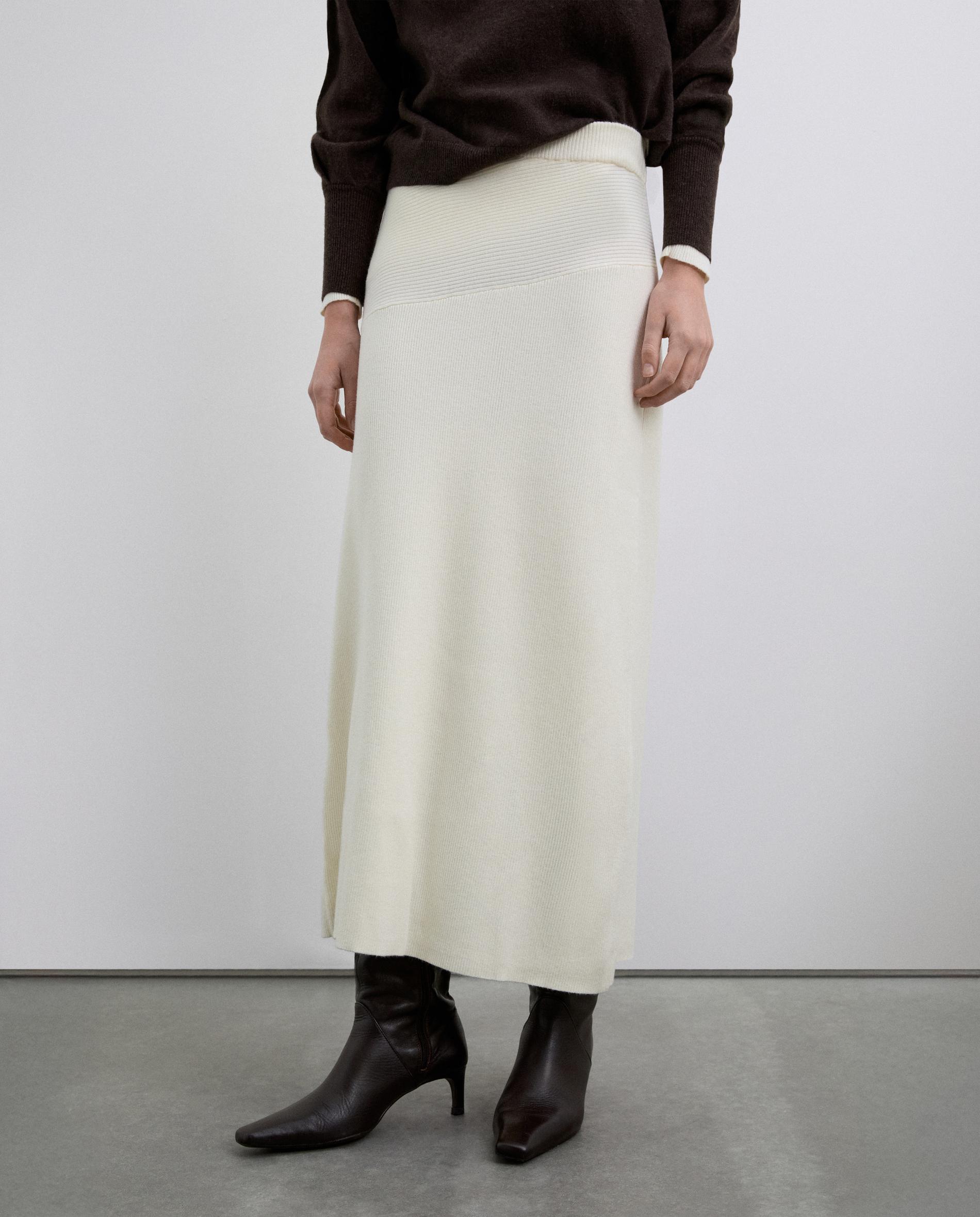 Saia Midi de Malha Elástica Bege-2