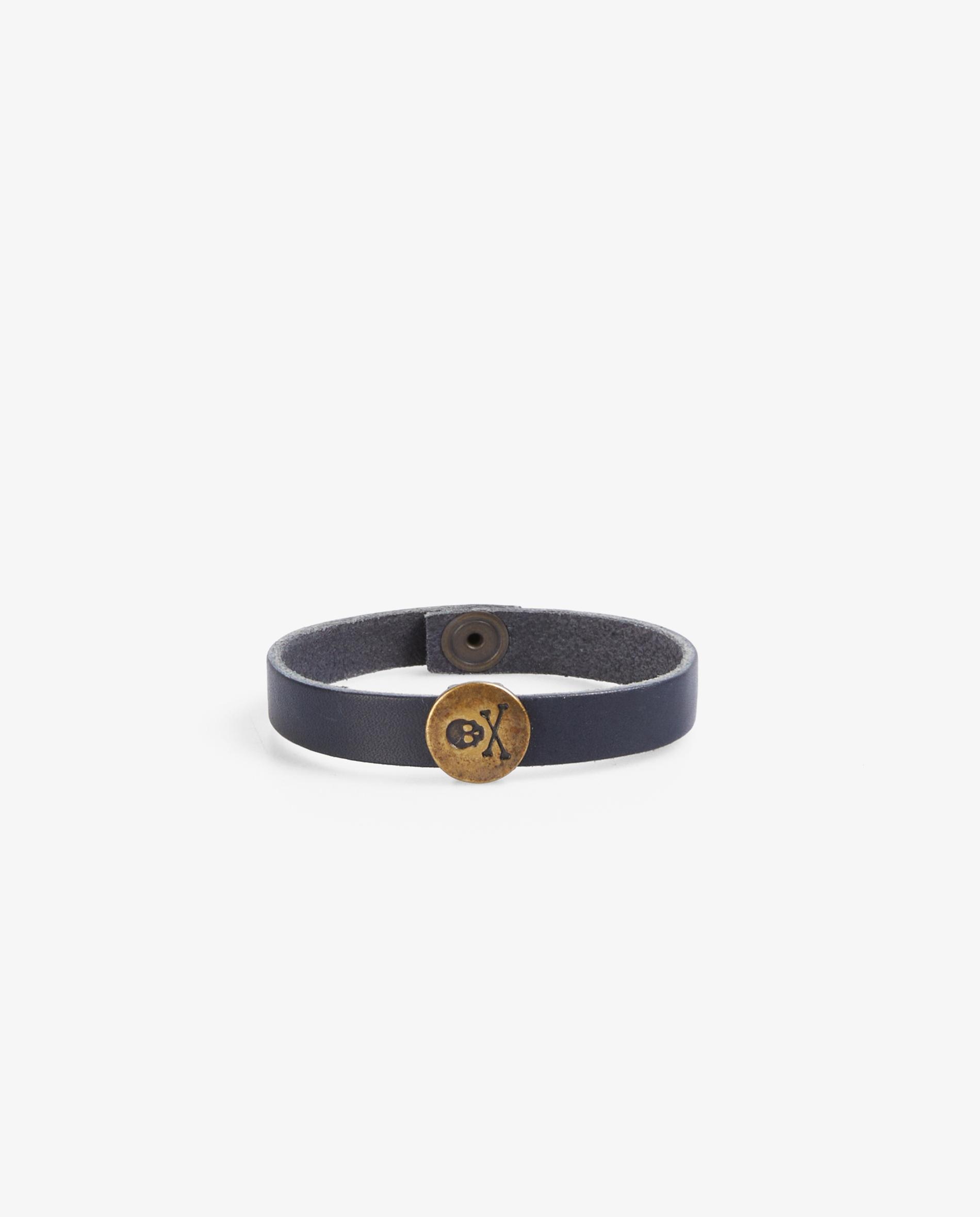 Imagem 0 de Pulseira de Pele com Detalhe Metálico Envelhecido