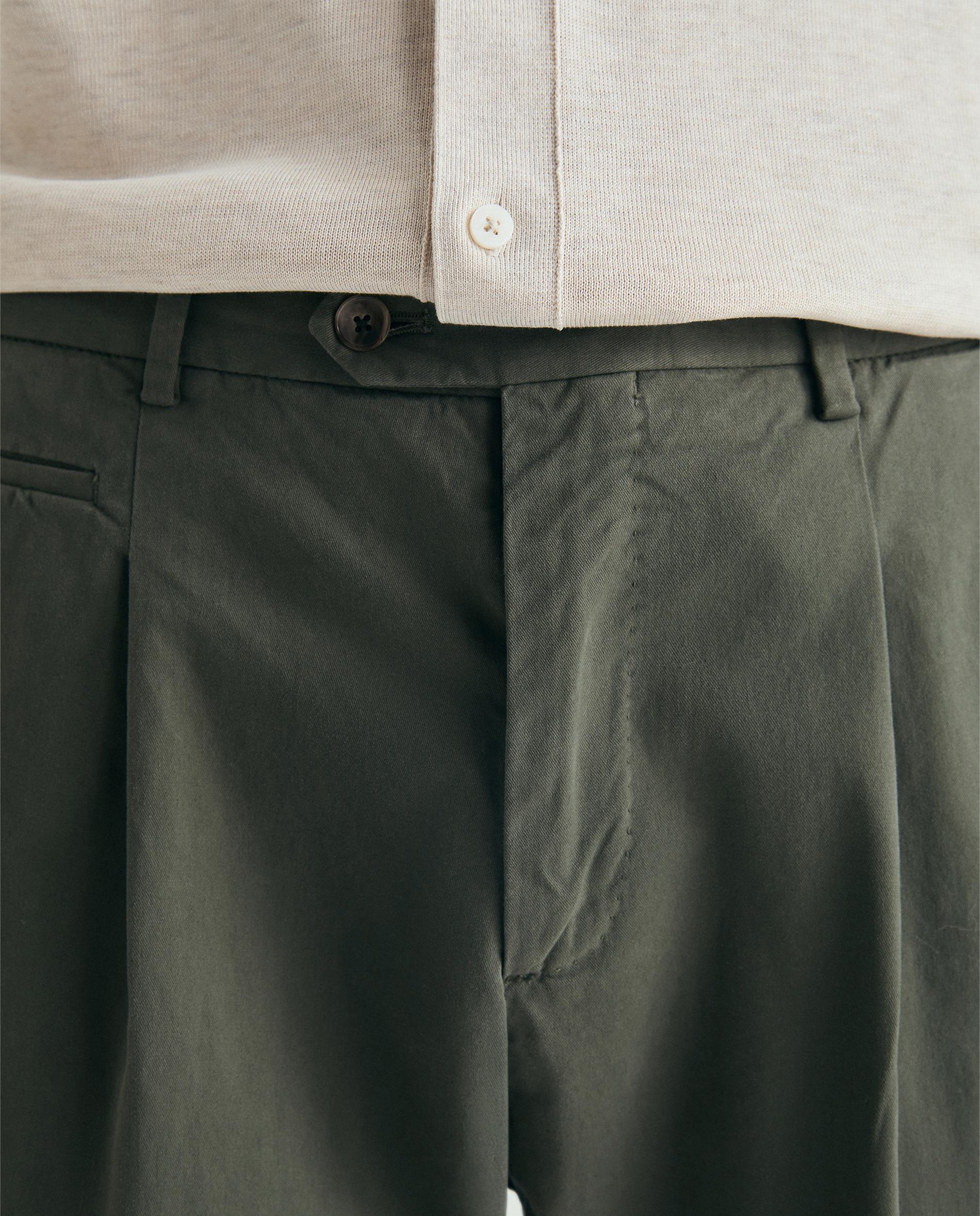 Calças Chino Lisas com Presilhas na Cintura Verde-militar-4