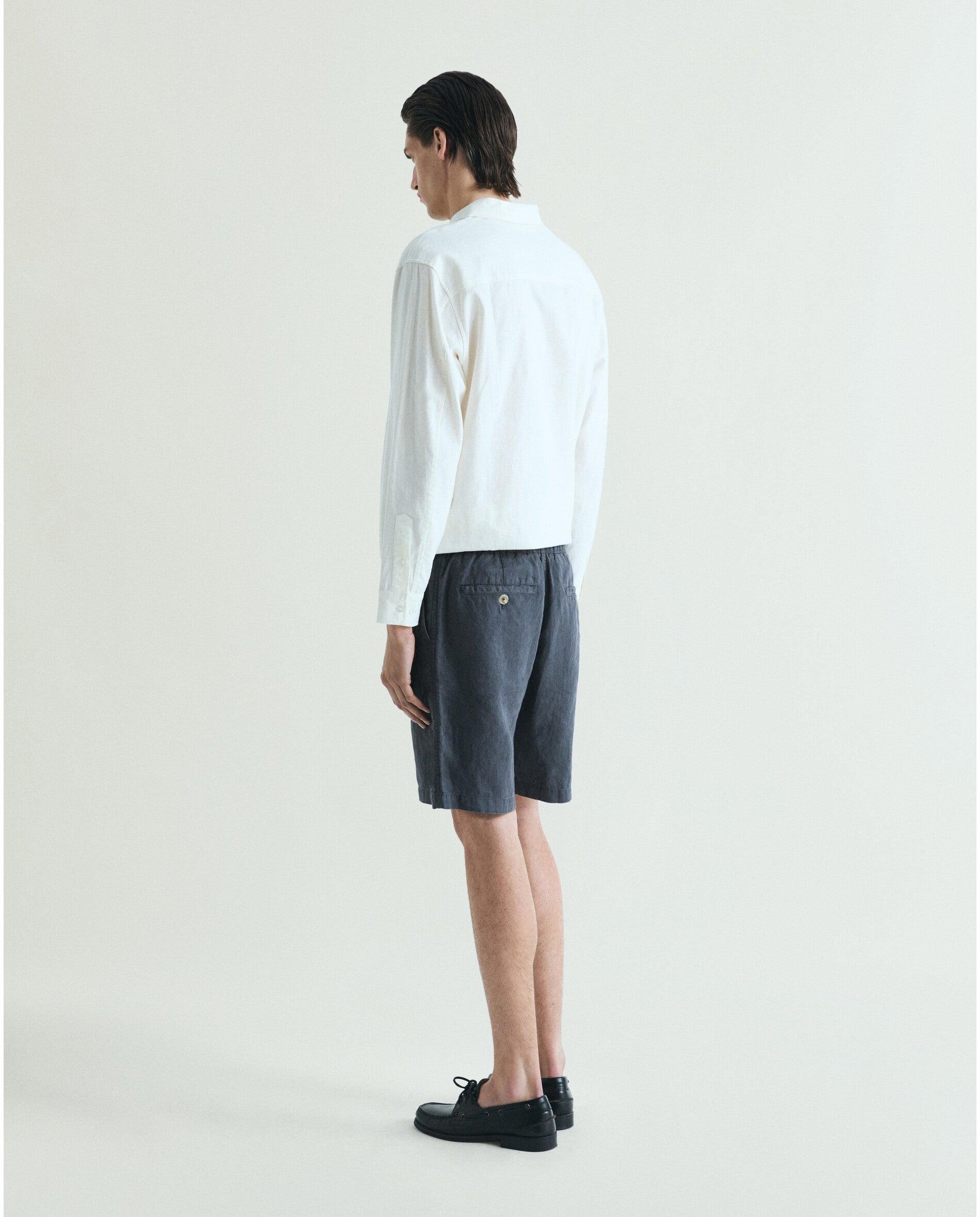 Bermudas de Linho com Cordão de Ajuste e Bolsos Posteriores Navy-3