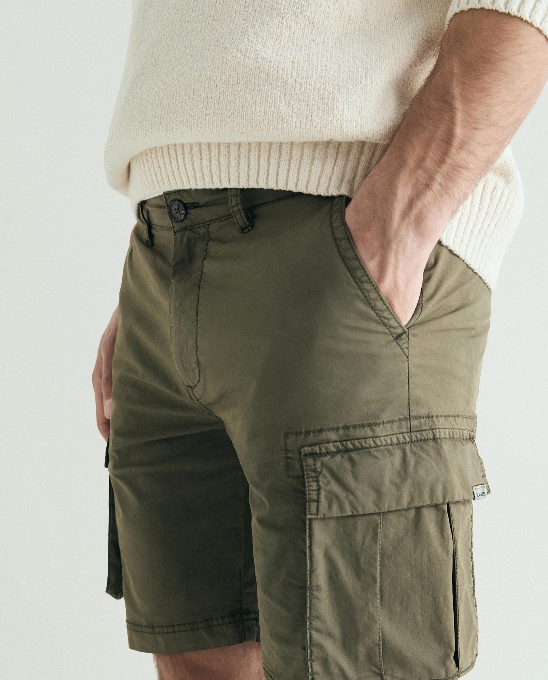Calças Curtas Cargo com Presilhas na Cintura Verde-militar-2