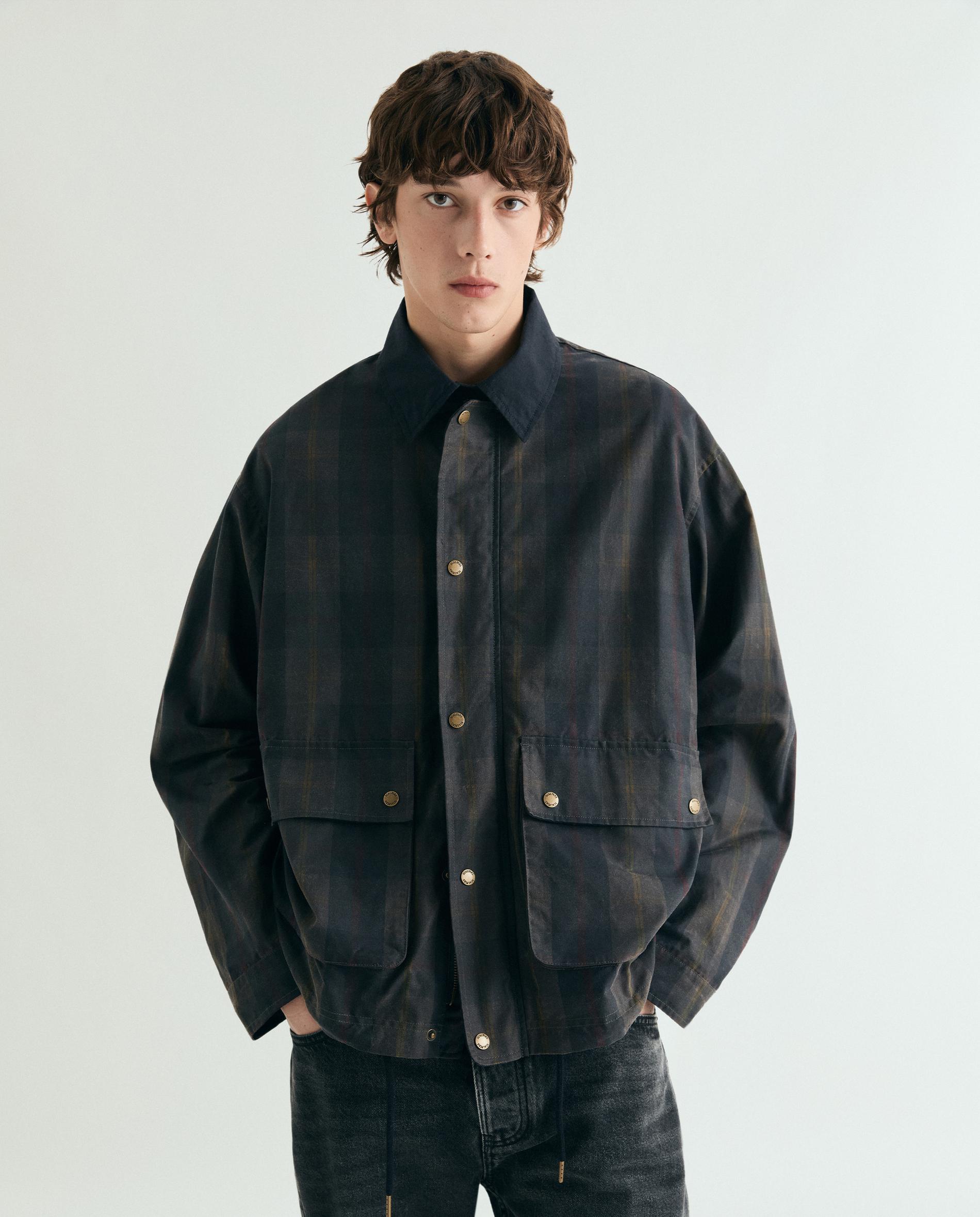 Imagem 0 de Parka aos Quadrados com Fecho de Snaps