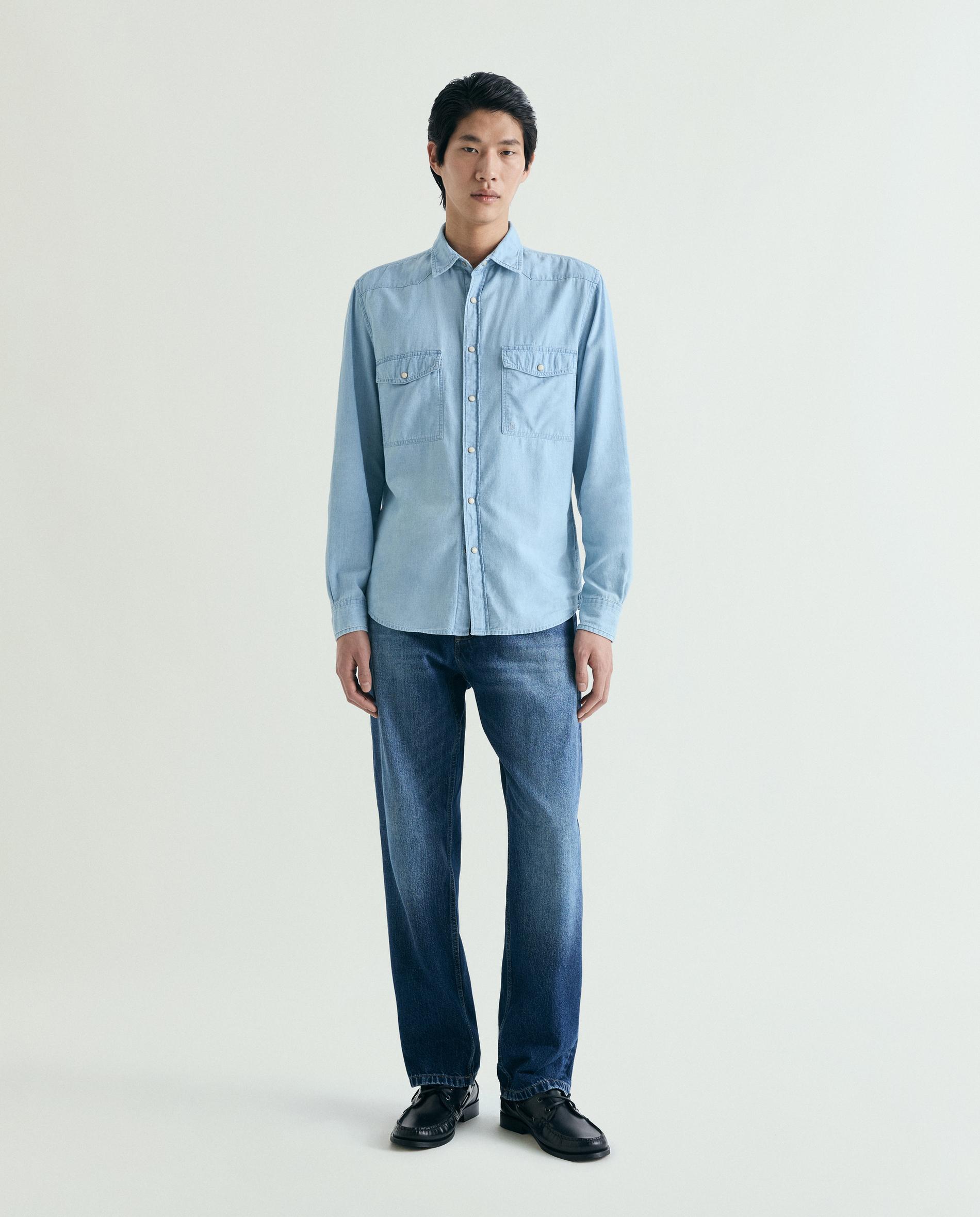 Camisa Jeans Regular Fit com Botões Automáticos Azul-claro-3