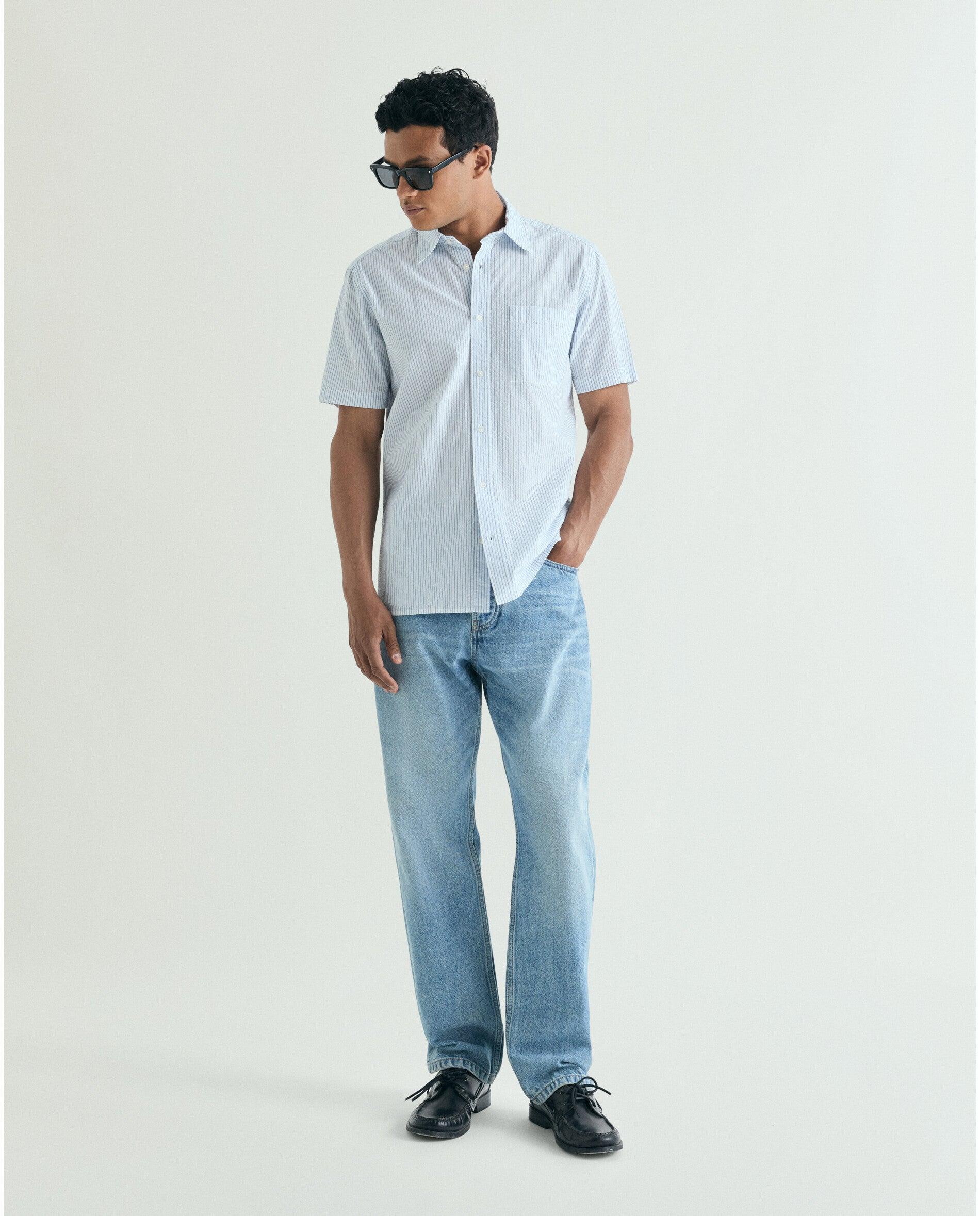 Camisa de Manga Curta Às Riscas com Bolso no Peito Branco / Azul-4
