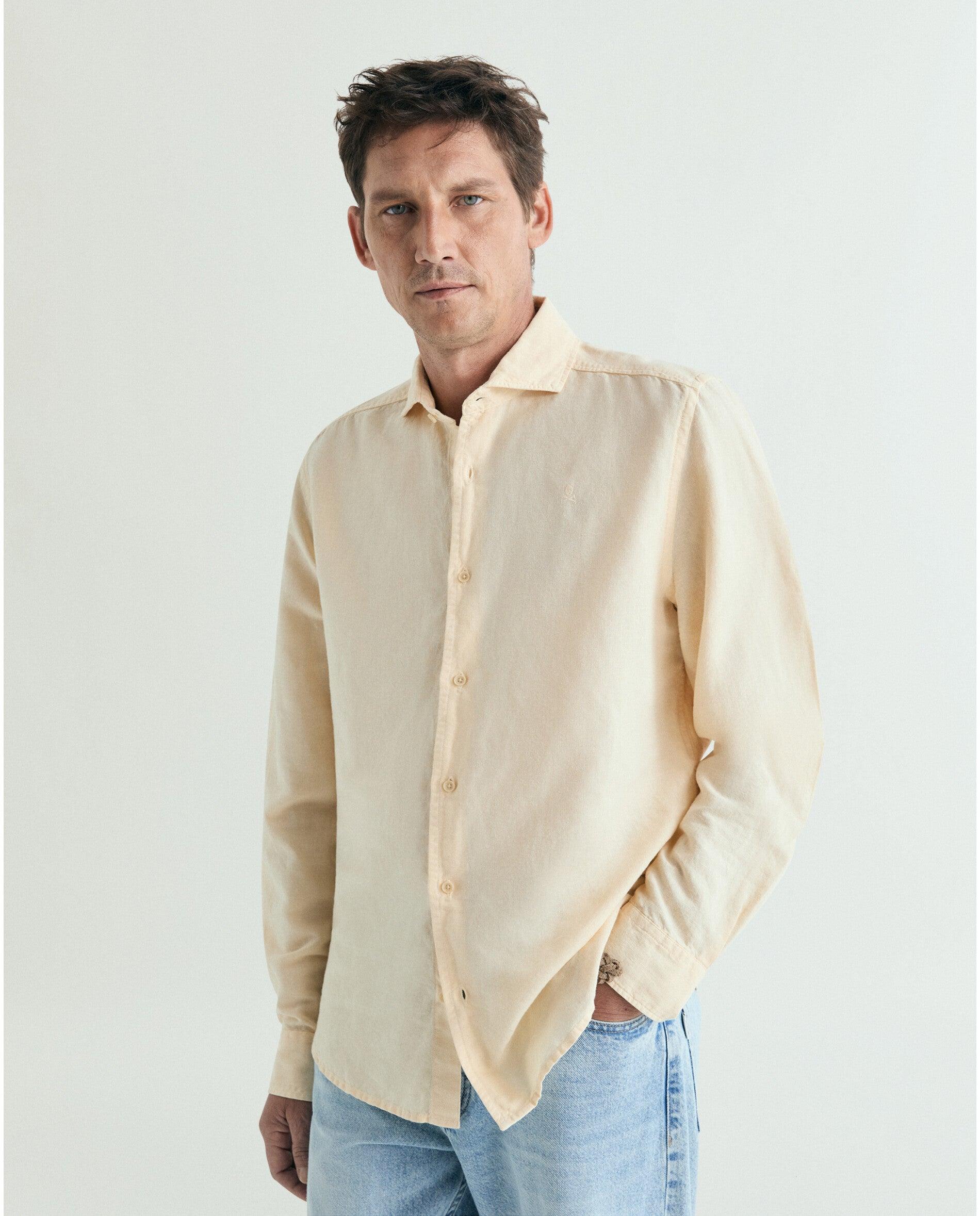 Imagem 0 de Camisa Regular Fit com Caveira Bordada