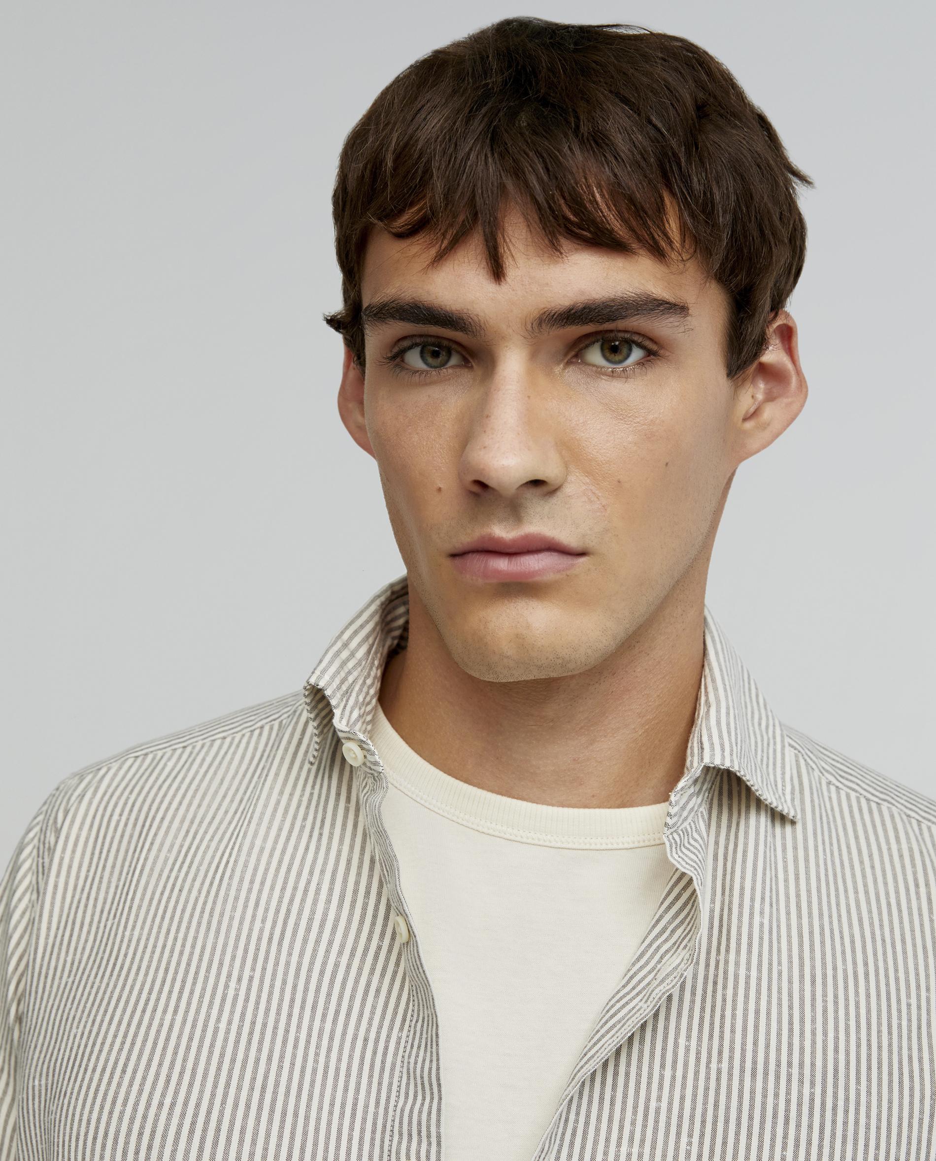 Camisa Regular Fit Às Riscas Bordeaux-4