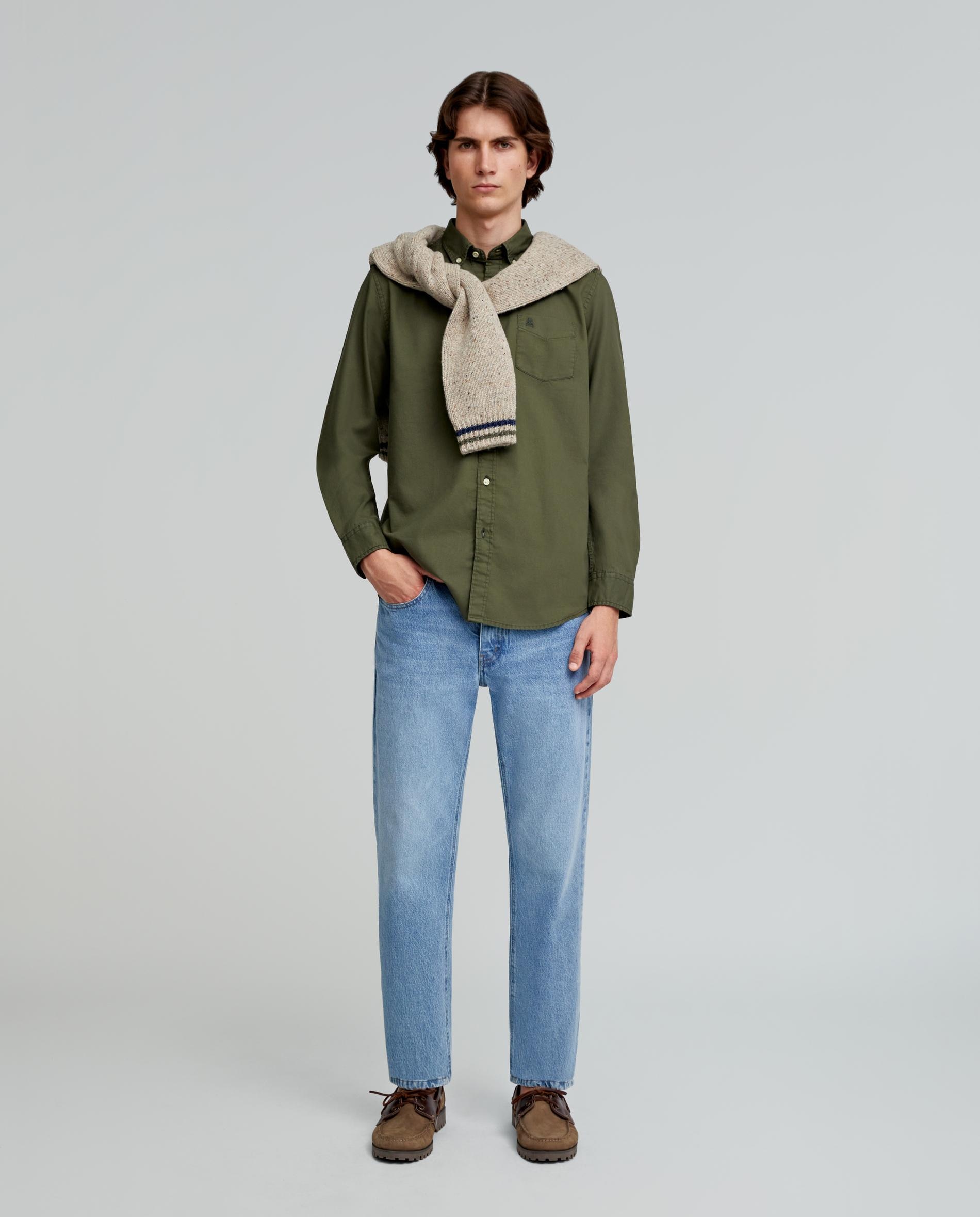 Camisa Regular Fit com Bolso no Peito Verde-militar-2