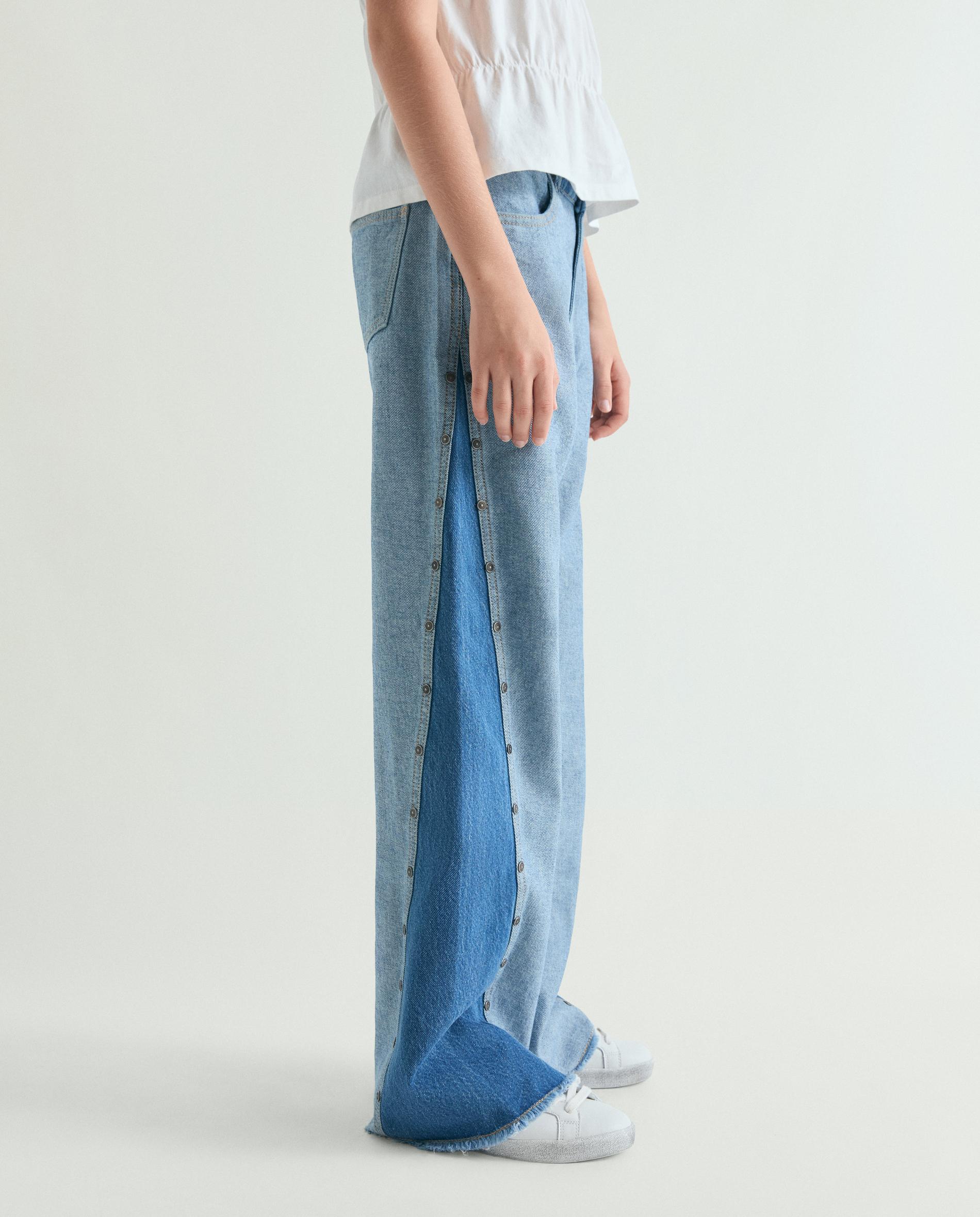 Jeans Bicolor com Botões Metálicos Decorativos Scalpers Denim-5
