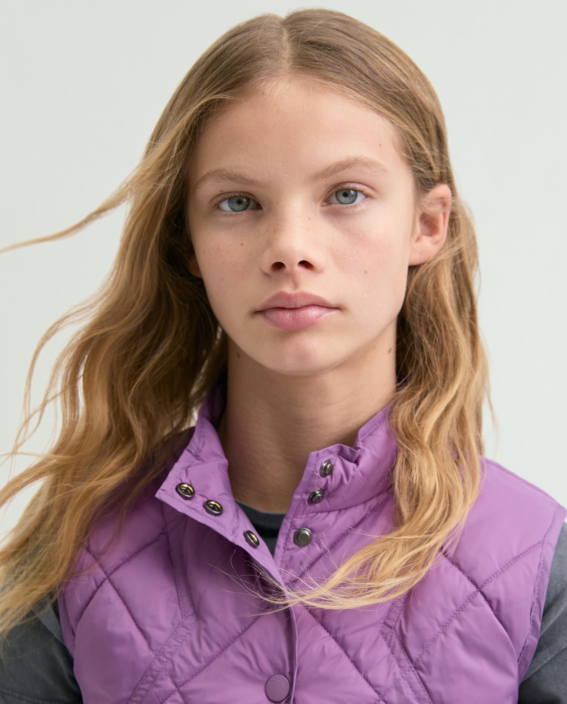 Colete Infantil Acolchoado com Gola à Padre Púrpura-4