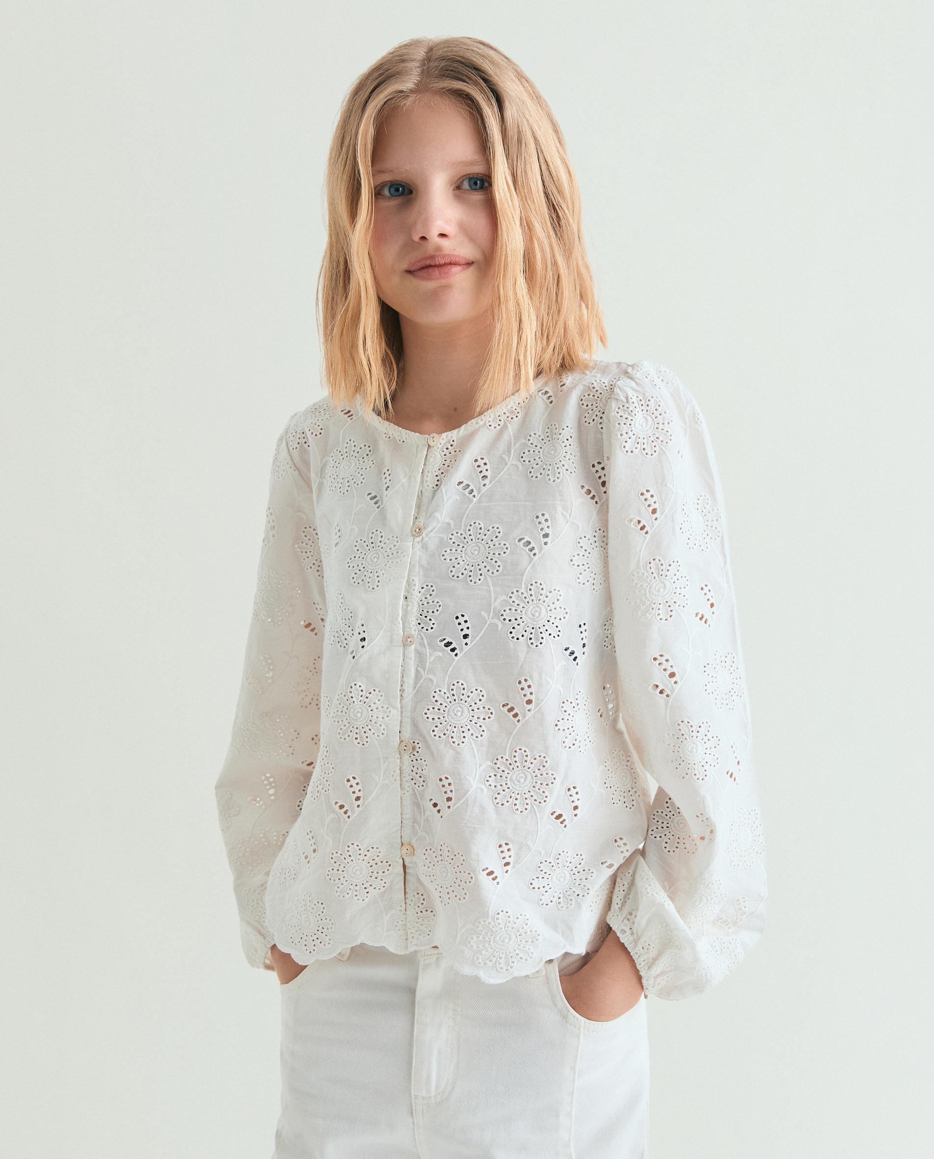 Imagem 0 de Blusa Infantil Bordada com Mangas Abalonadas