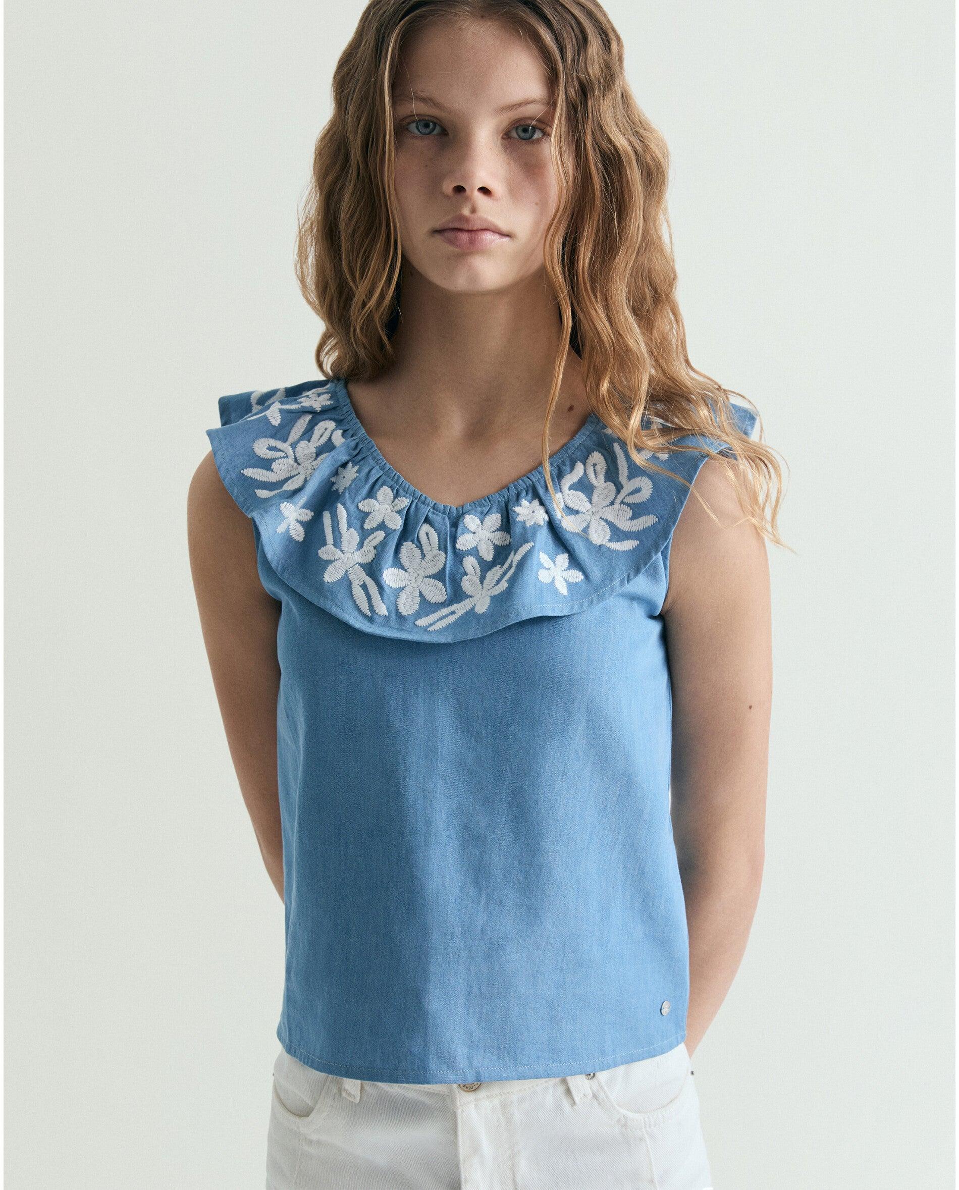 Imagem 0 de Blusa Infantil sem Mangas com Folho Bordado