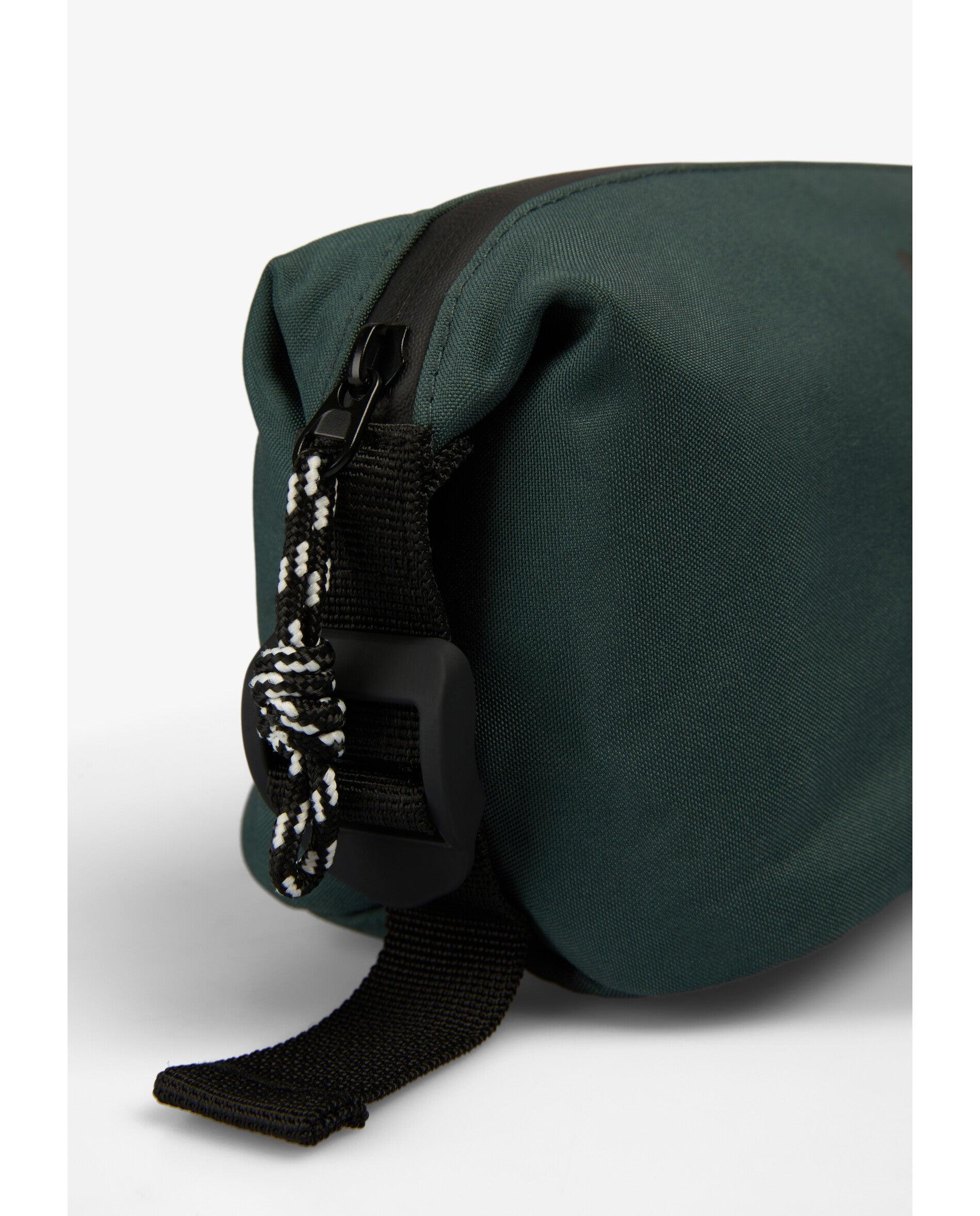 Necessaire em Tecido Resistente com Fecho Zip Verde-escuro-5