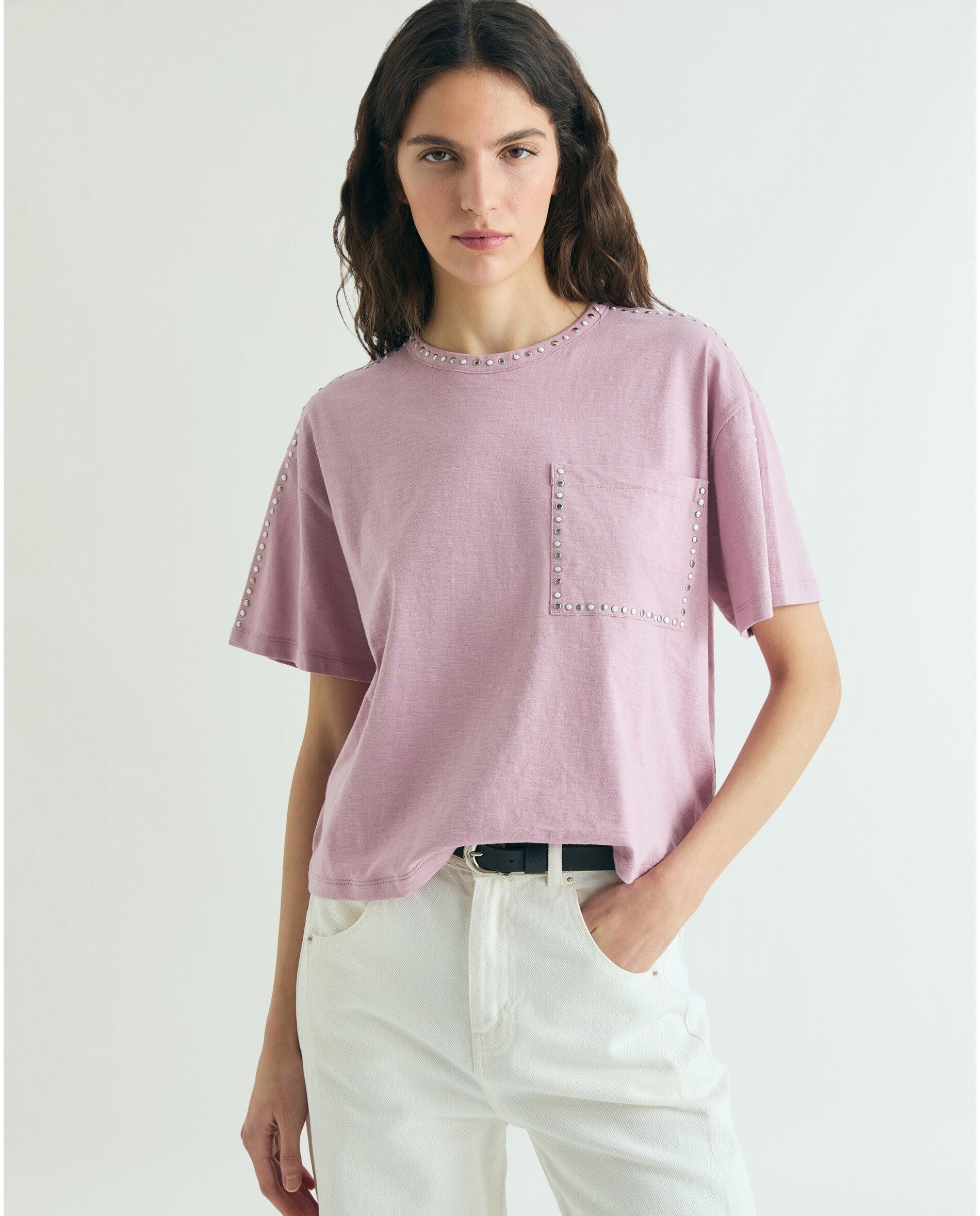 T-shirt com Bolso e Apliques Metálicos Lilás-1