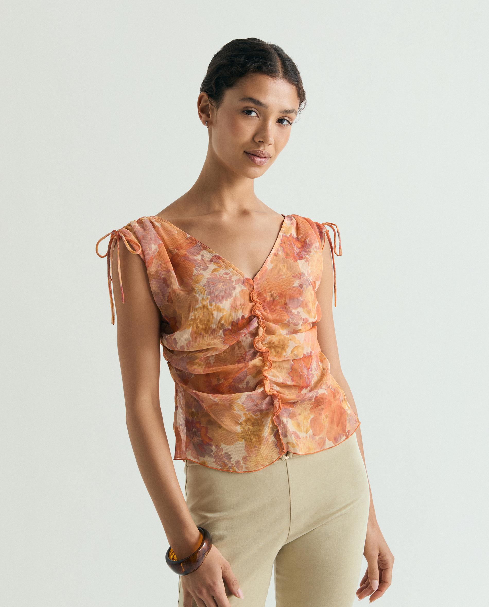 Imagem 0 de Blusa Estampada com Detalhes Franzidos