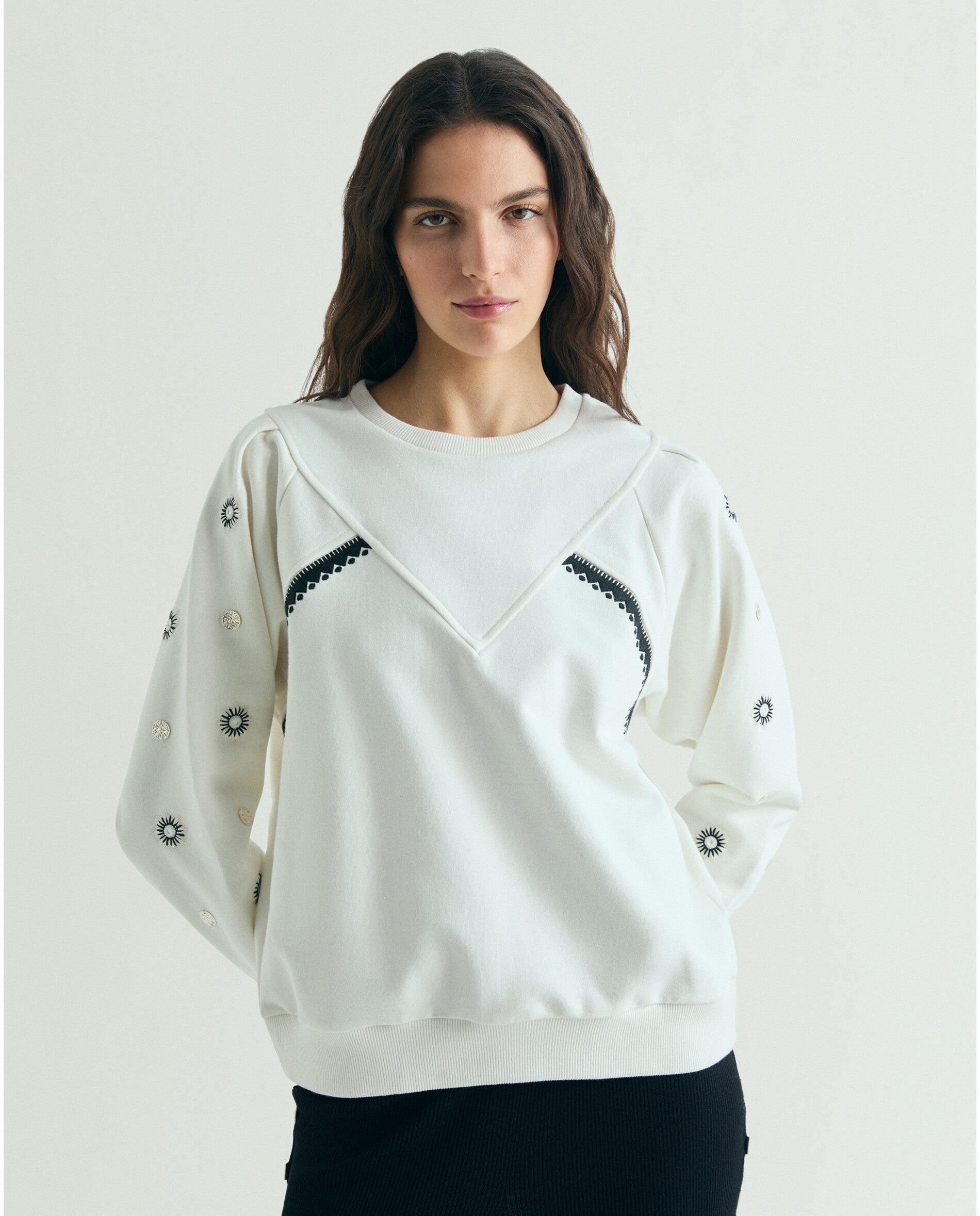 Imagem 0 de Sweatshirt com Bordados Geométricos