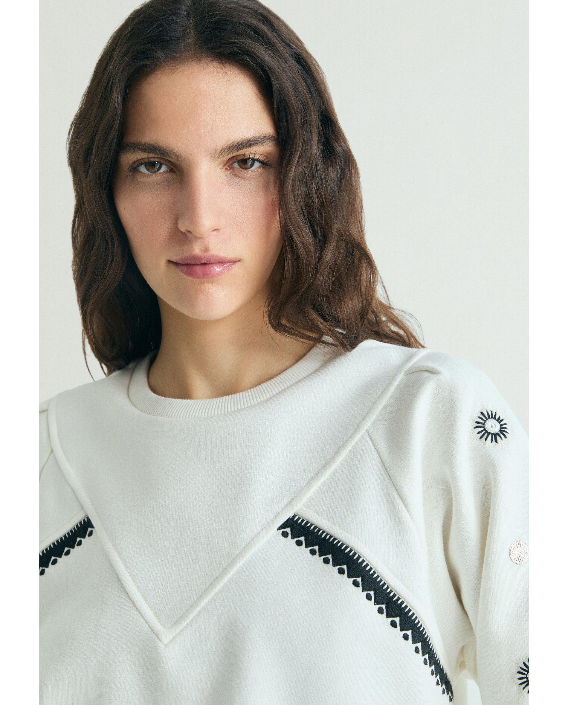 Sweatshirt com Bordados Geométricos Cru-5