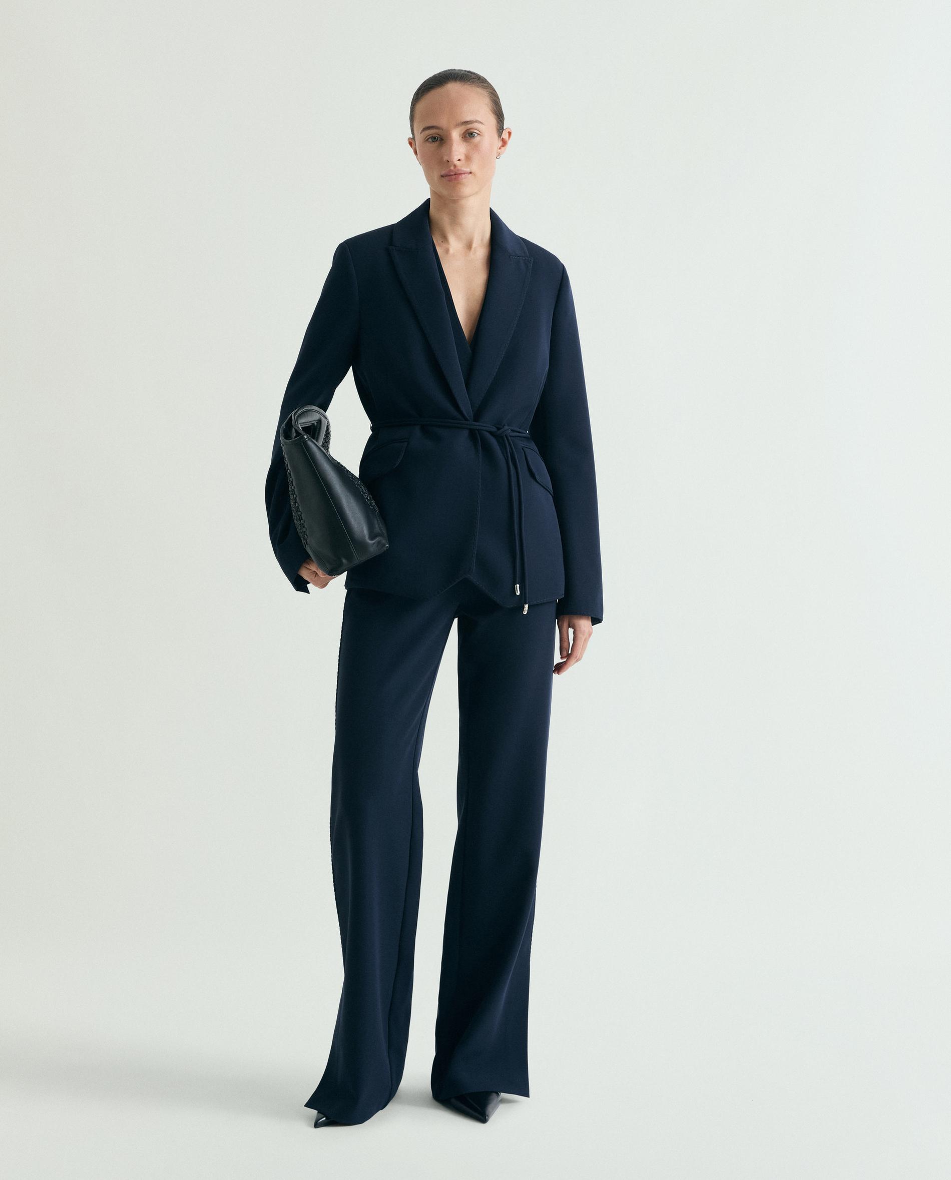 Blazer Cruzado com Cinto Ajustável em Tom Navy-2
